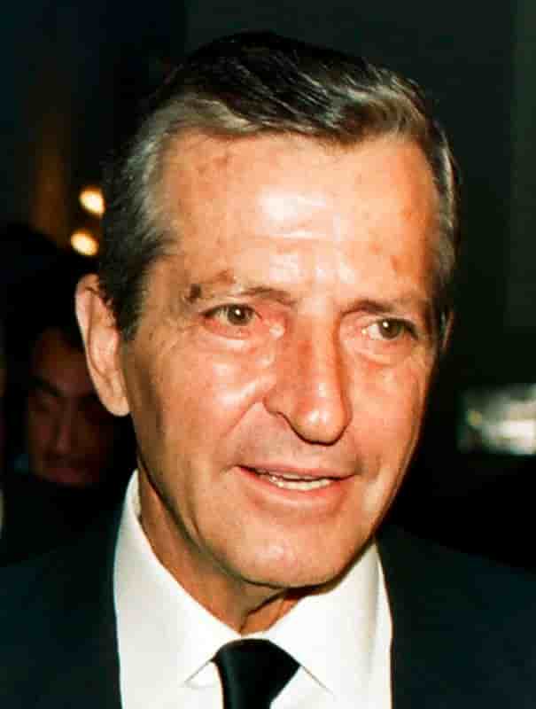 L'ancien chef du gouvernement espagnol Adolfo Suarez est mort