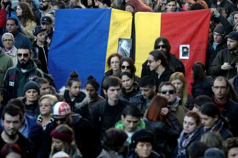L'incendie dans une discotheque de bucarest a fait 31 morts