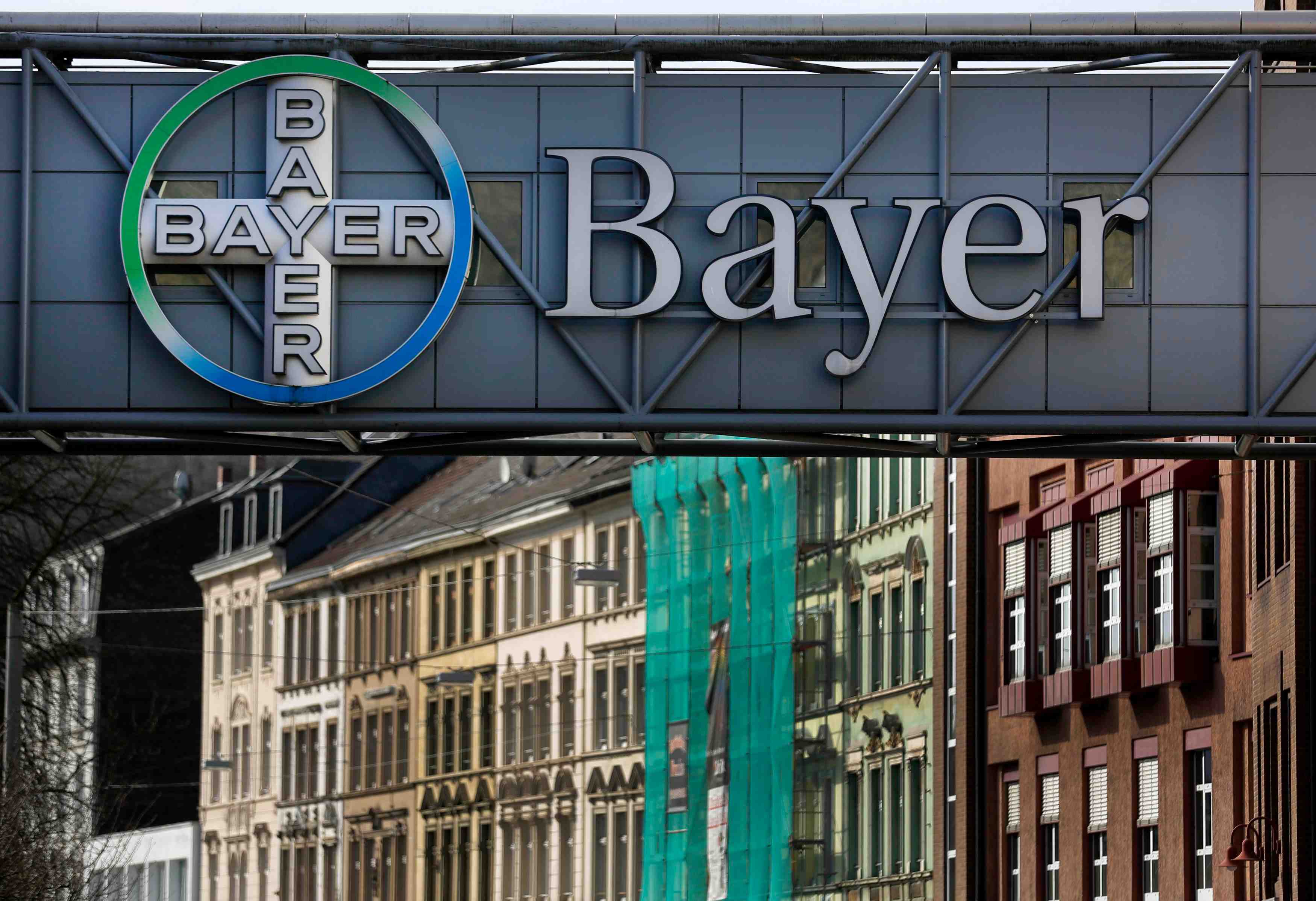 Un actionnaire de bayer s’en prend a la direction au sujet de monsanto