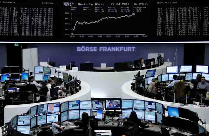 Les Bourses en Europe finissent en hausse dopées par les fusions