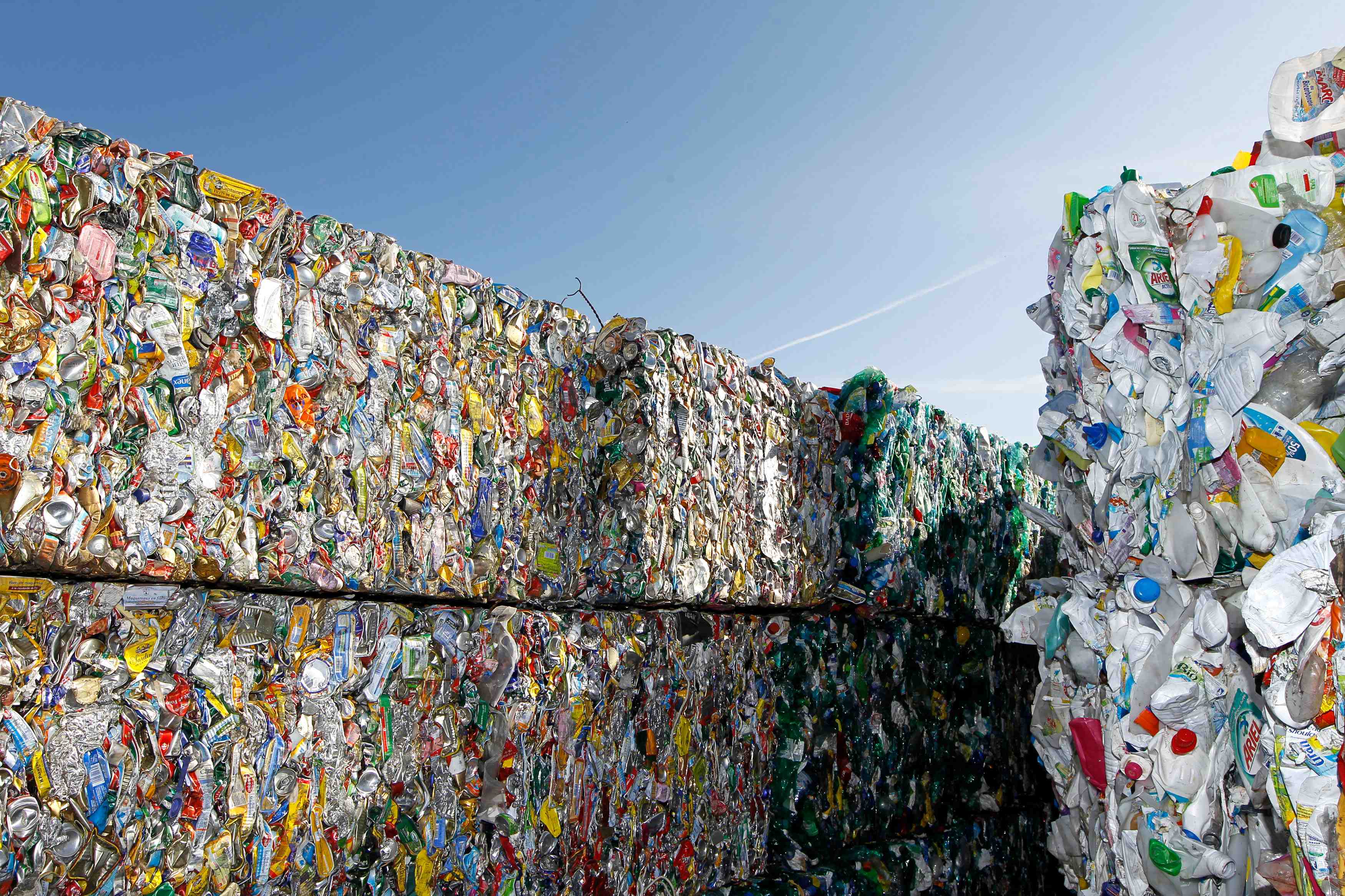 Déchets en papier, recyclage, déchetterie,