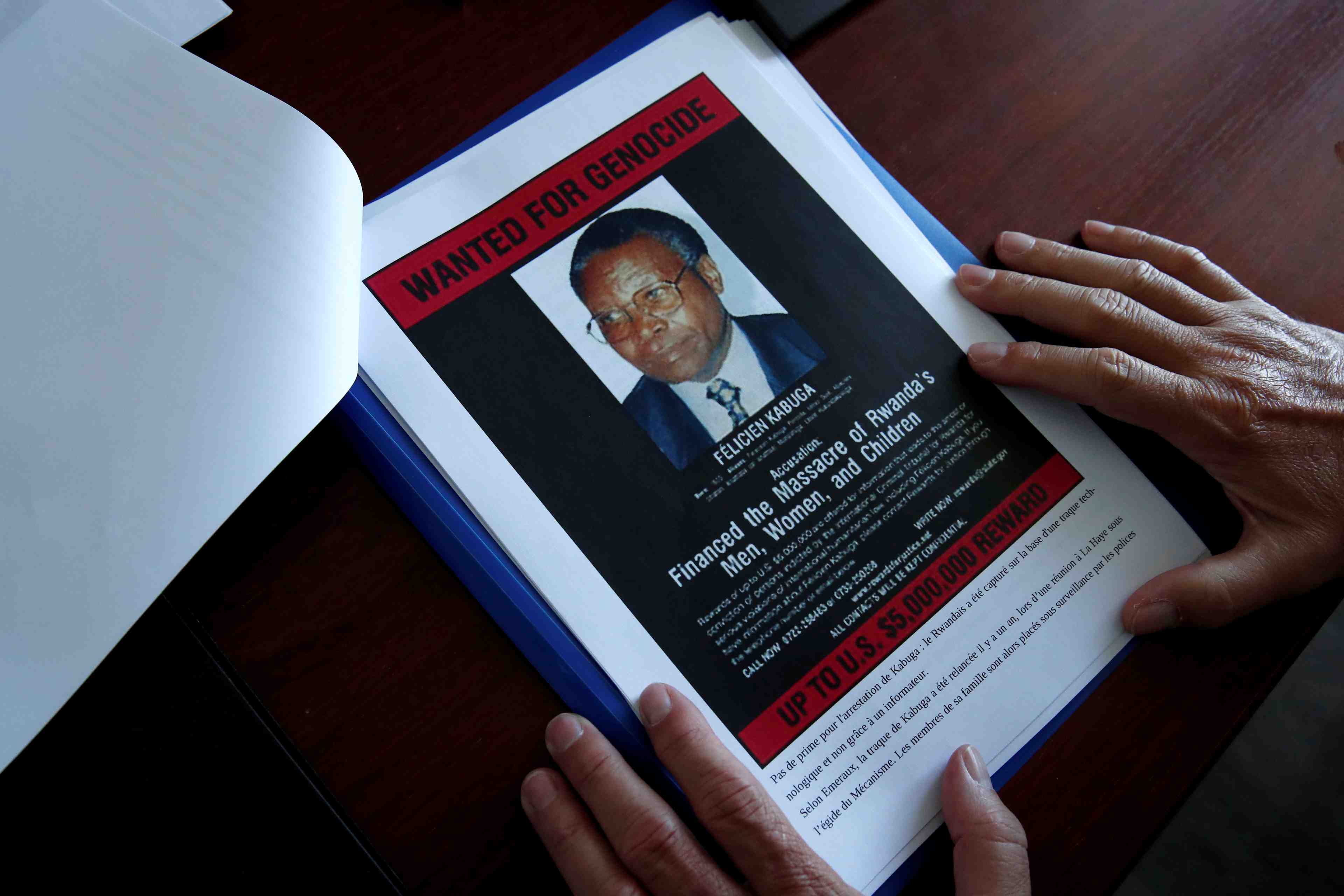 Rwanda: kabuga va etre transfere a la haye dans l'attente de son proces
