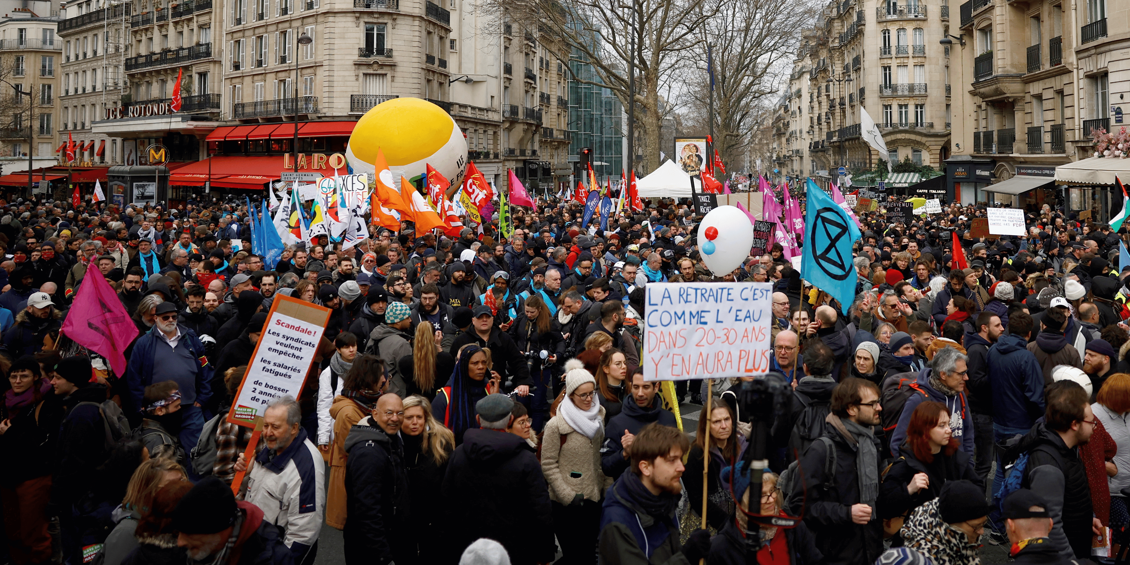 Manifestation contre le projet de reforme des retraites du gouvernement francais a paris