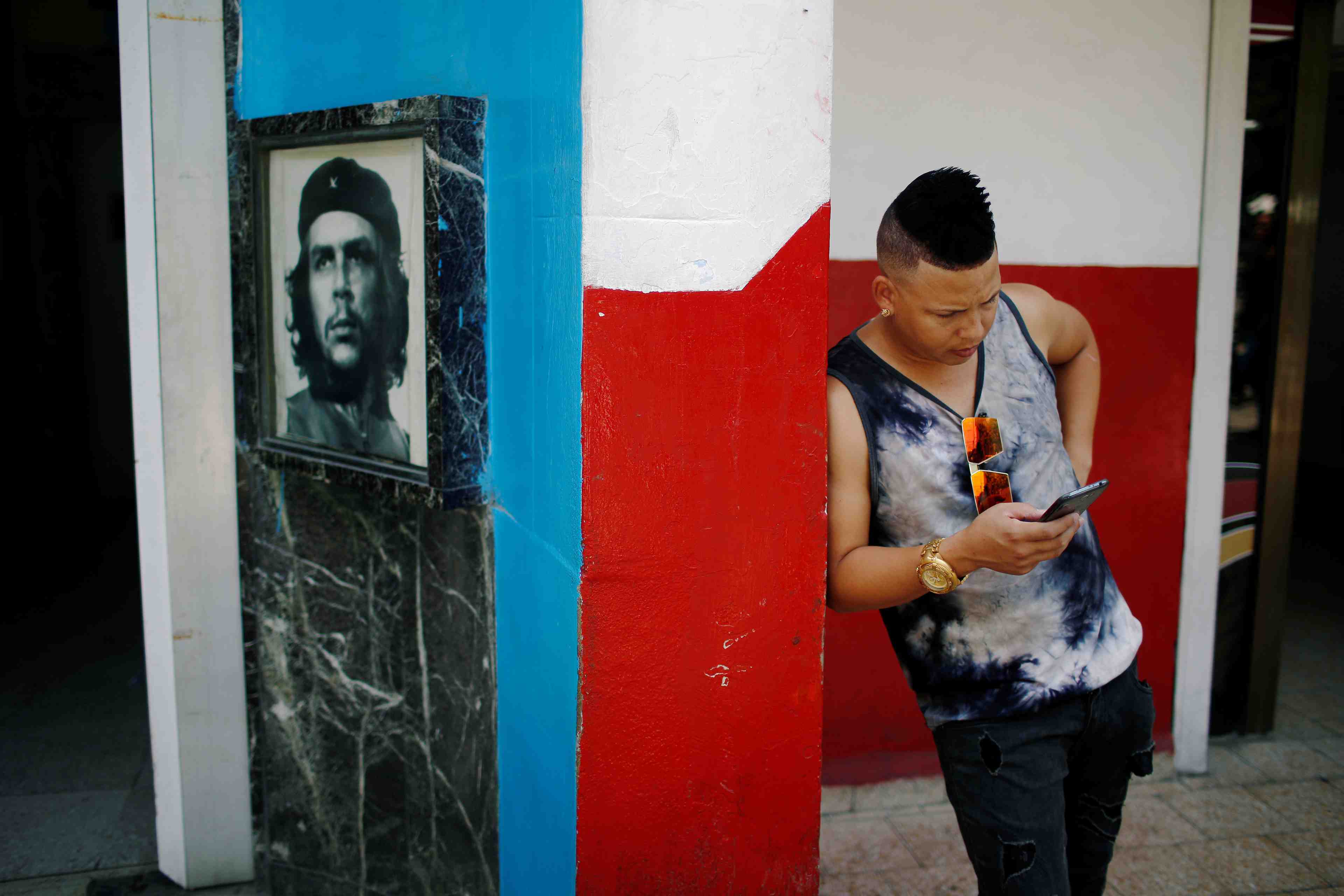 Cuba autorise l'acces a internet par les telephones portables