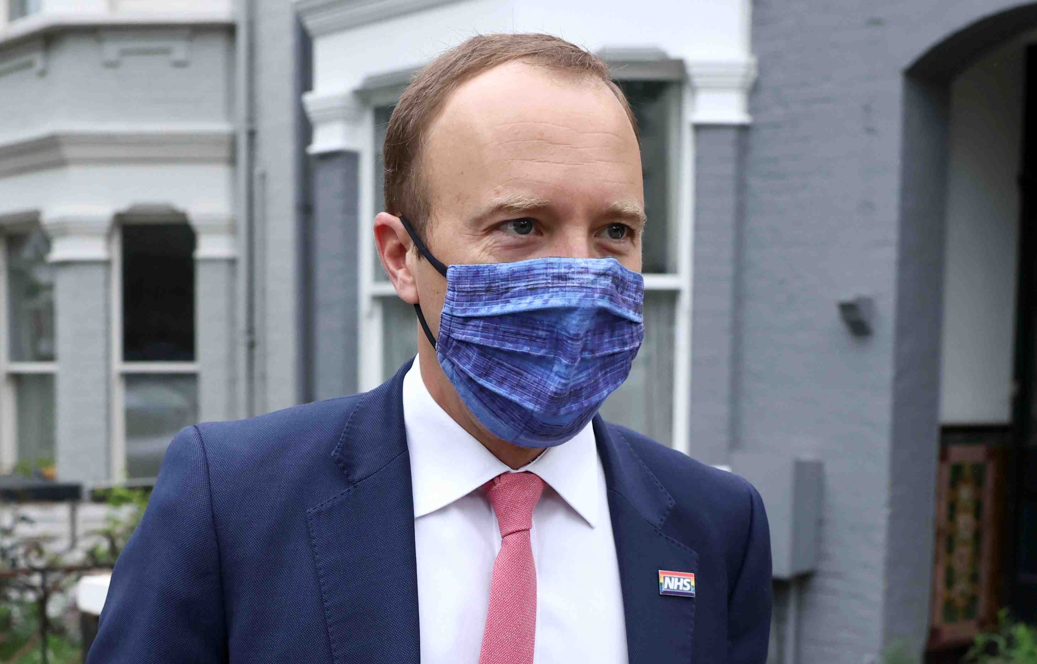 Le ministre de la sante demissionne en grande-bretagne