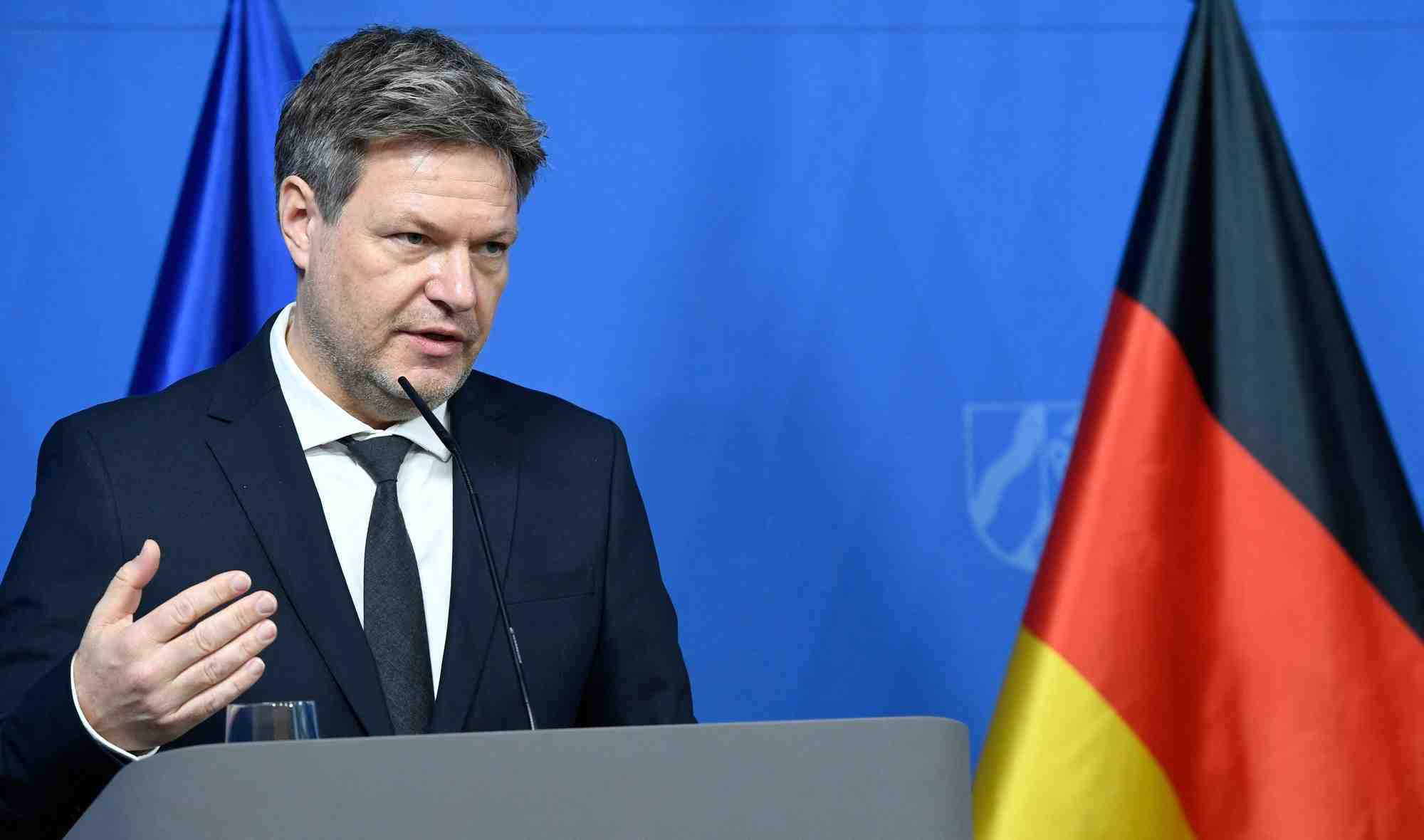 Allemagne: le pouvoir de poutine doit etre detruit, dit habeck