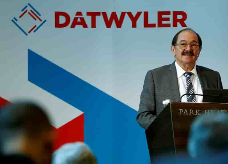 Premier farnell rachete par le suisse datwyler