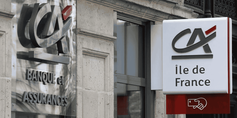 Credit agricole, en tete du cac 40 a mi-seance