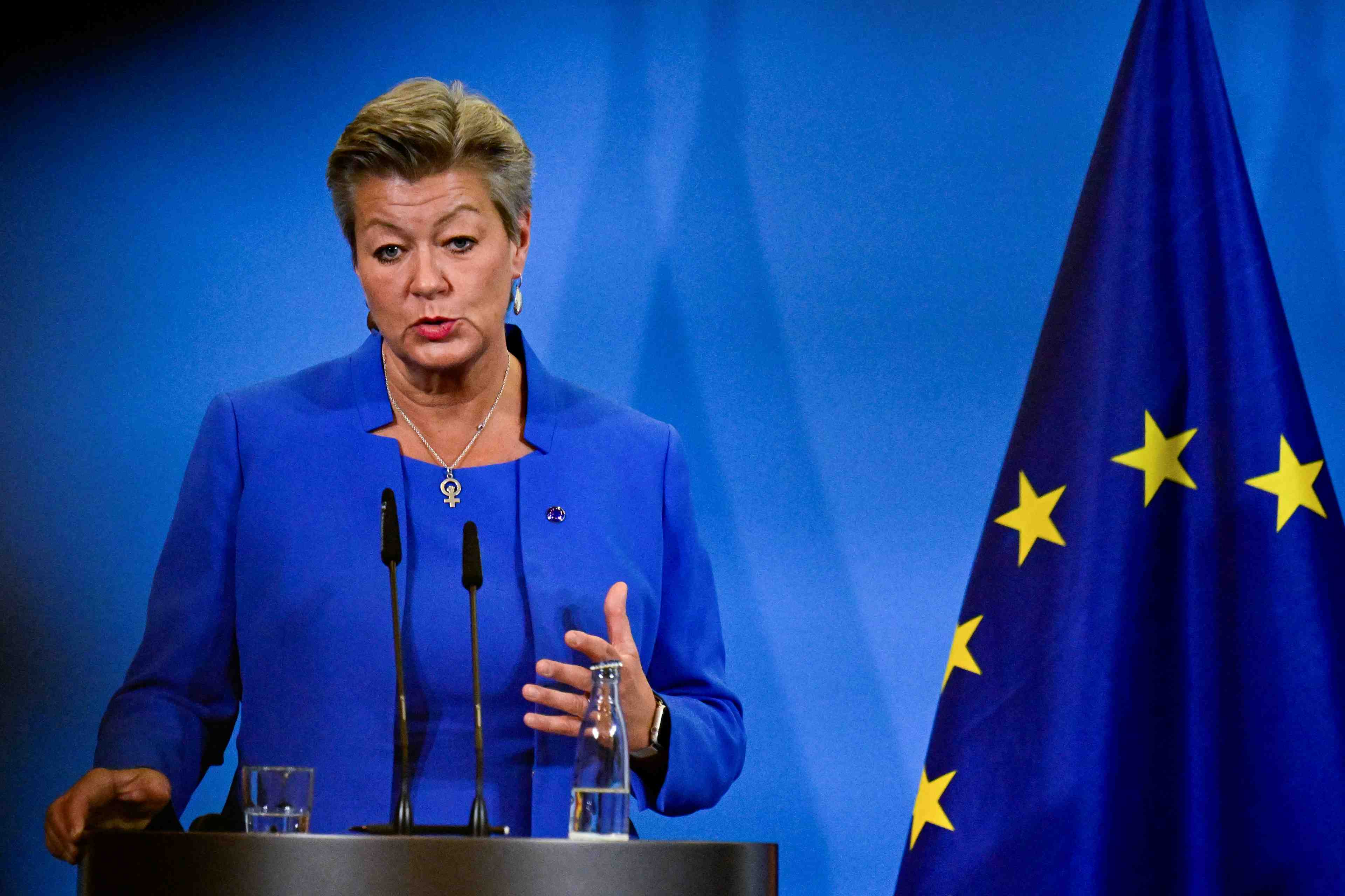 L'union europeenne s'inquiete du risque de trafic d'enfants alors que 3,3 millions d'ukrainiens fuient vers l'europe
