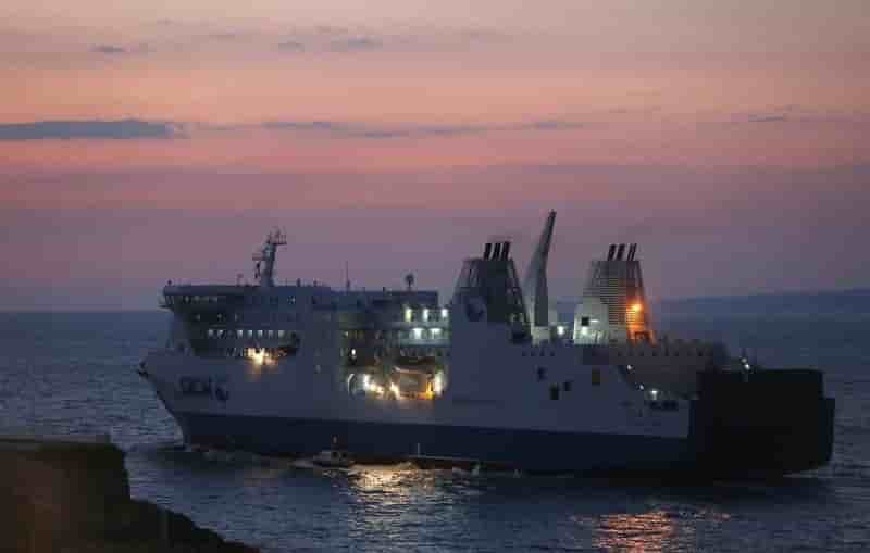 Le dépôt de bilan de la SNCM inquiète dans le port de Marseille