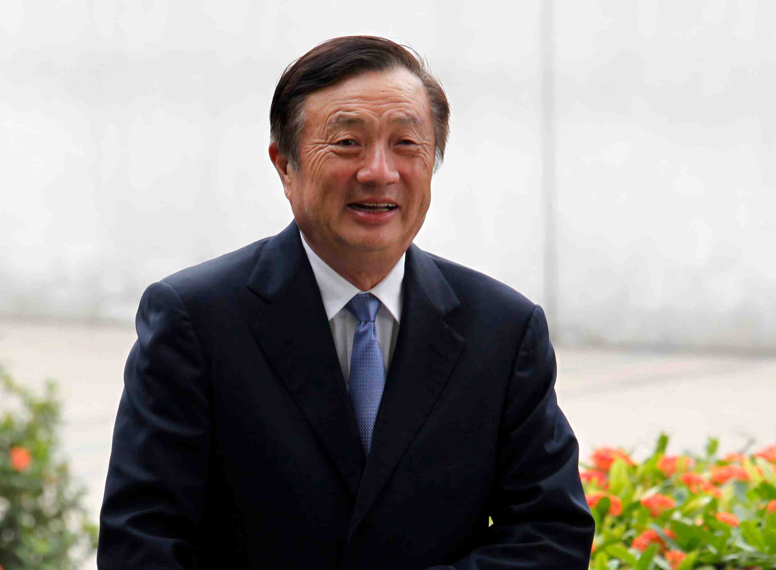 Le fondateur de huawei rejette les accusations d'espionnage