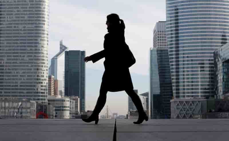 La croissance de l'activite du secteur prive dans la zone euro a legerement ralenti