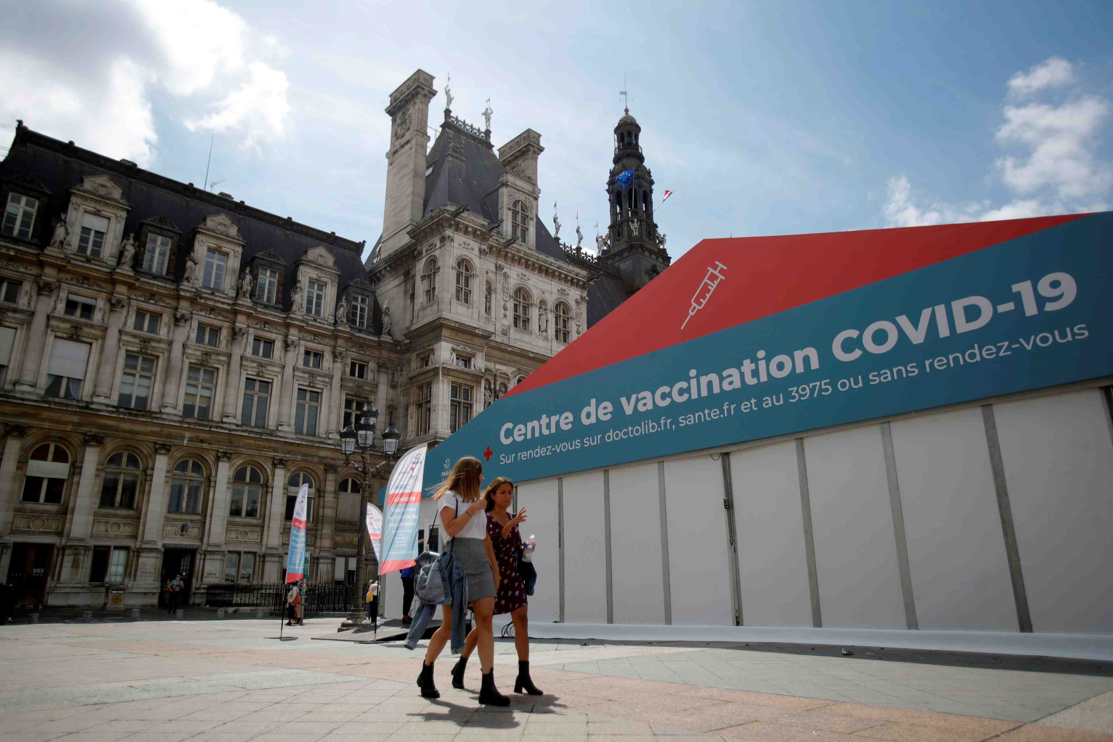 Coronavirus: la quatrieme vague ineluctable malgre la vaccination, dit delfraissy