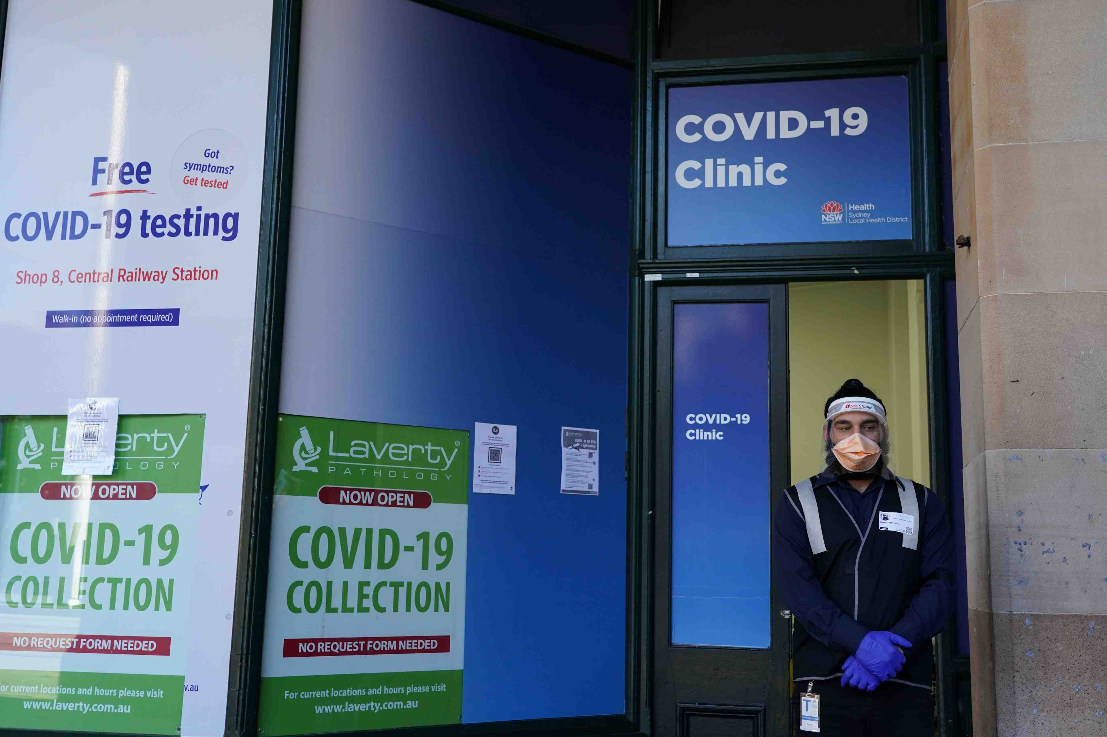 Australie : record de nouveaux cas de coronavirus a sydney malgre le confinement