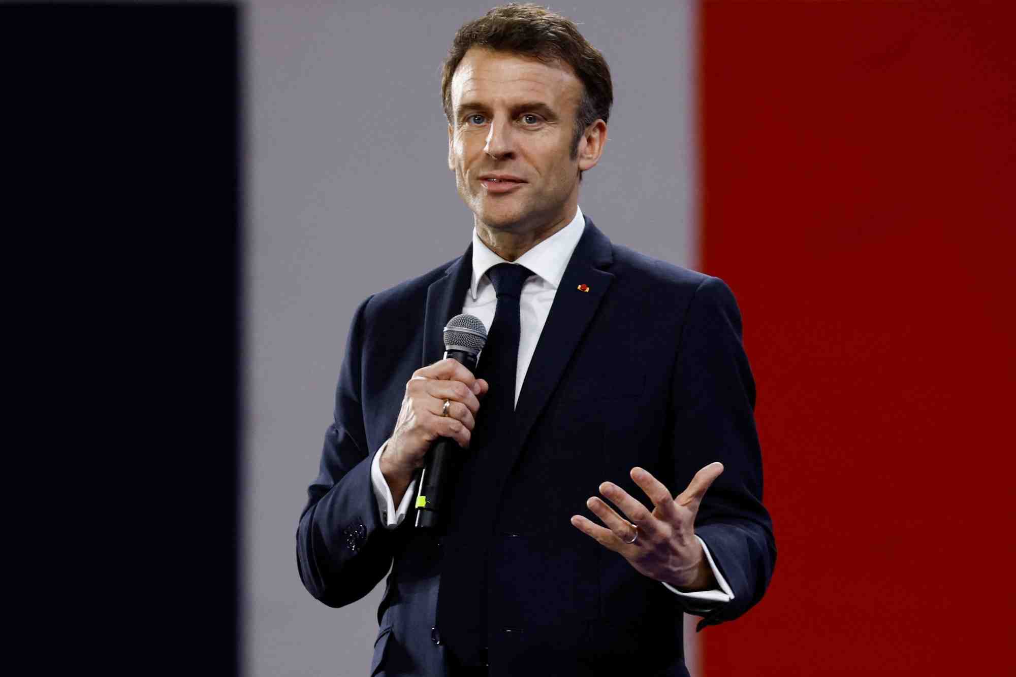 Le president francais emmanuel macron a guangzhou