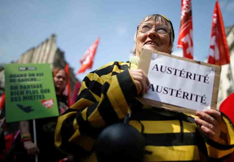 Des milliers "d'opposants de gauche" manifestent à Paris
