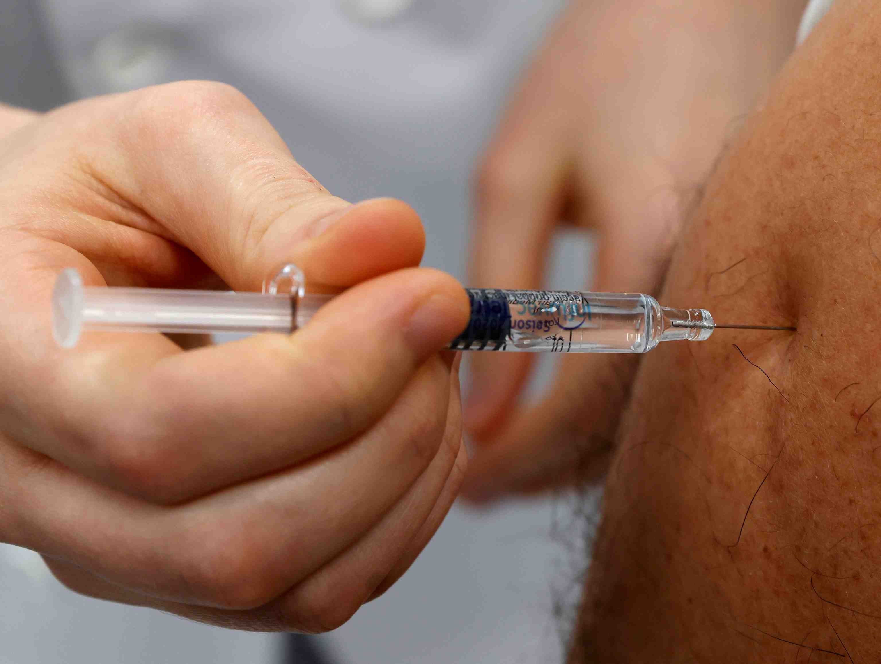 Coronavirus: la france detaillera la semaine prochaine sa strategie de vaccination