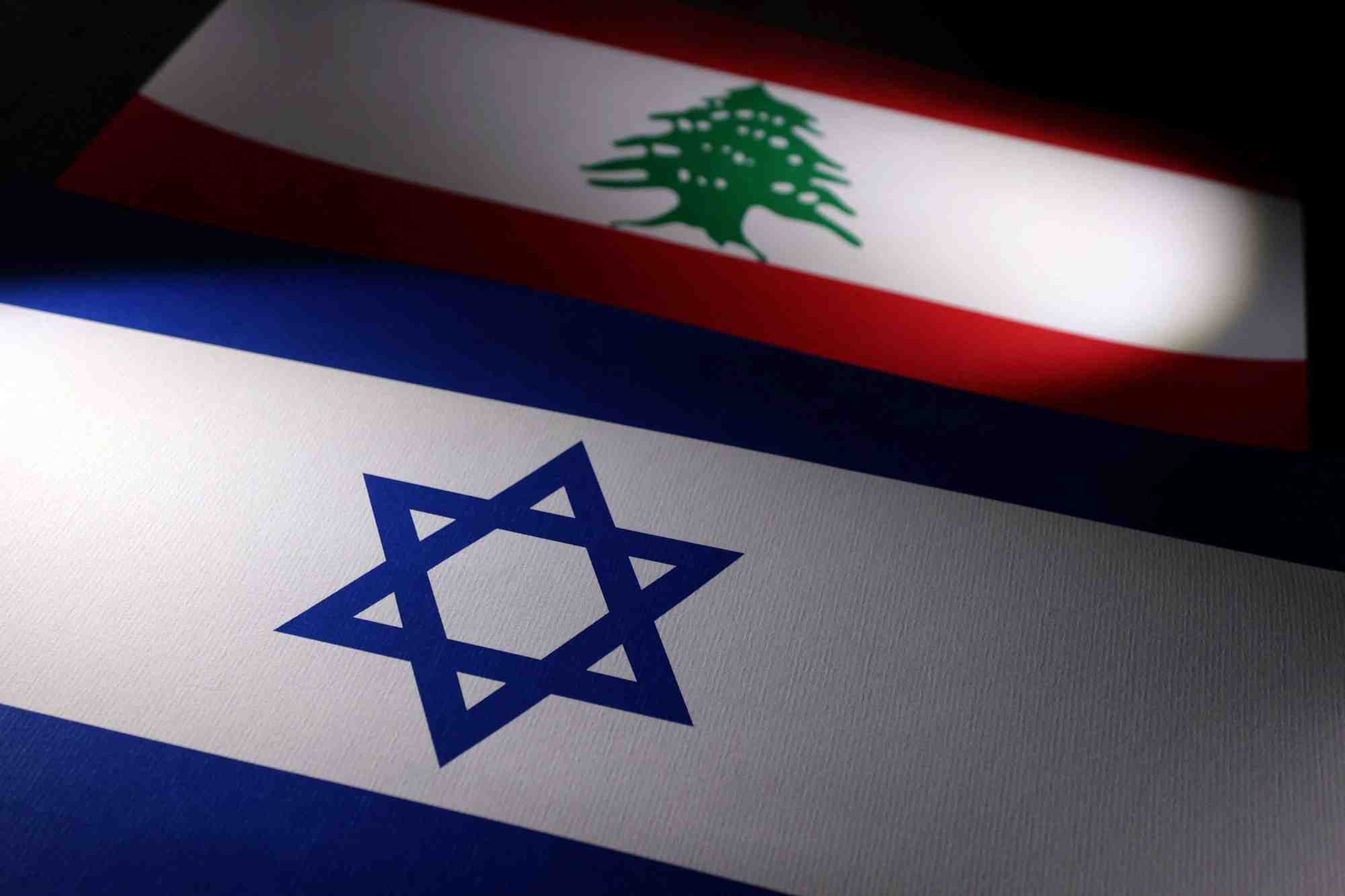 Illustration des drapeaux israelien et libanais