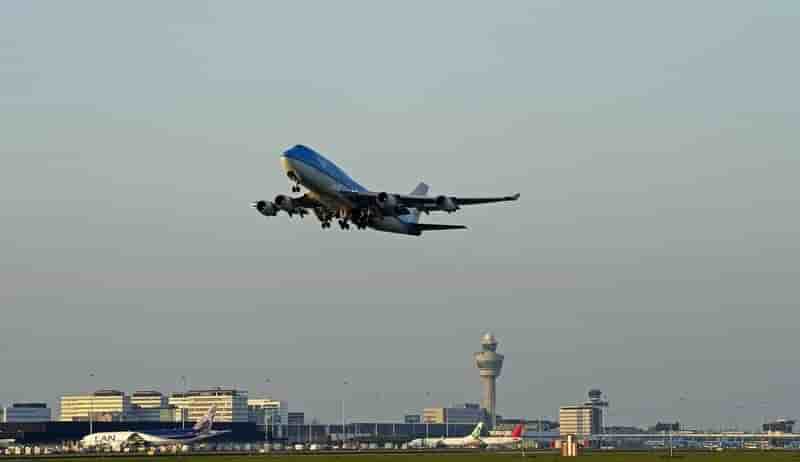 KLM prévoirait de supprimer 7.500 emplois
