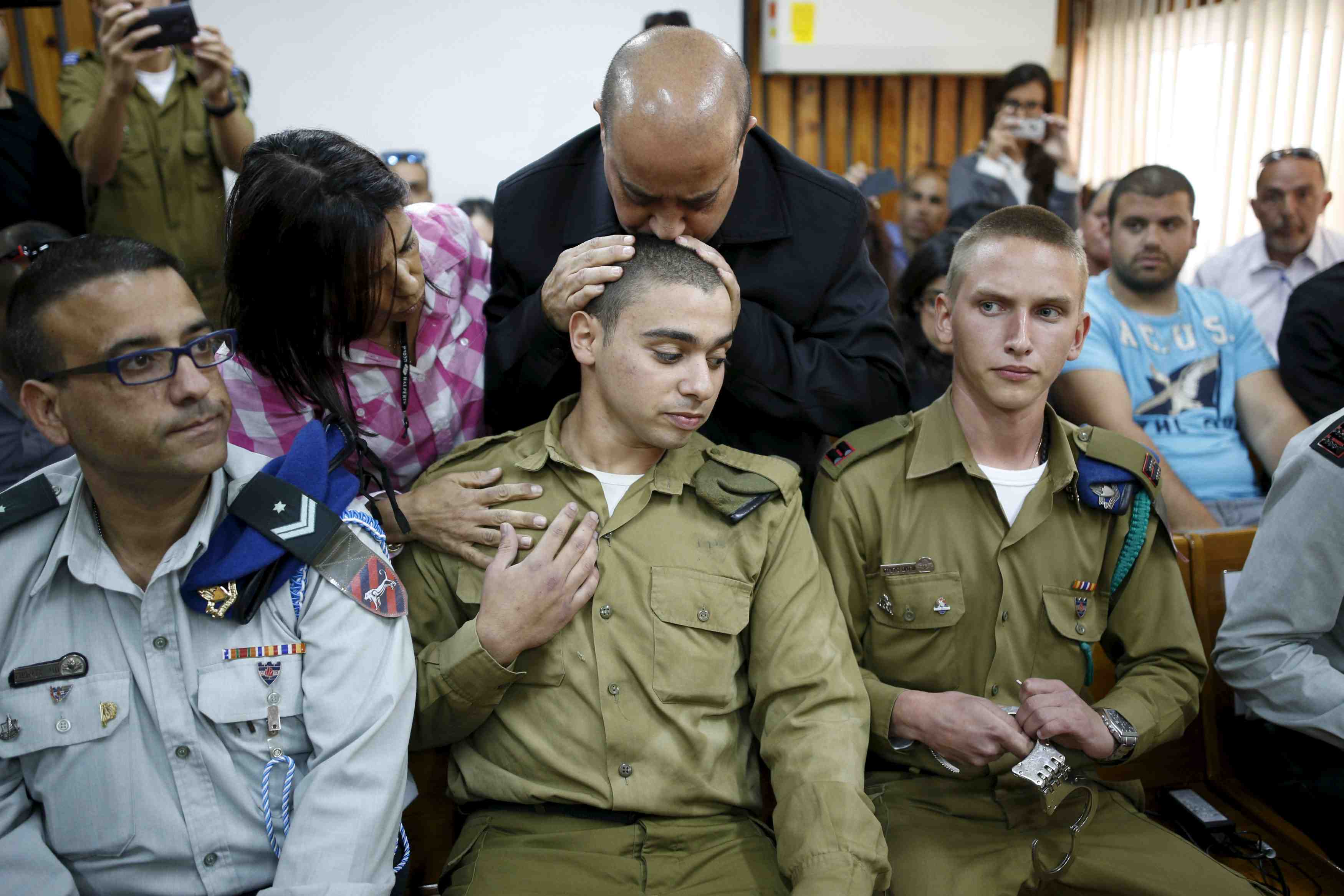 Proces en israel d'un soldat qui a abattu un palestinien blesse