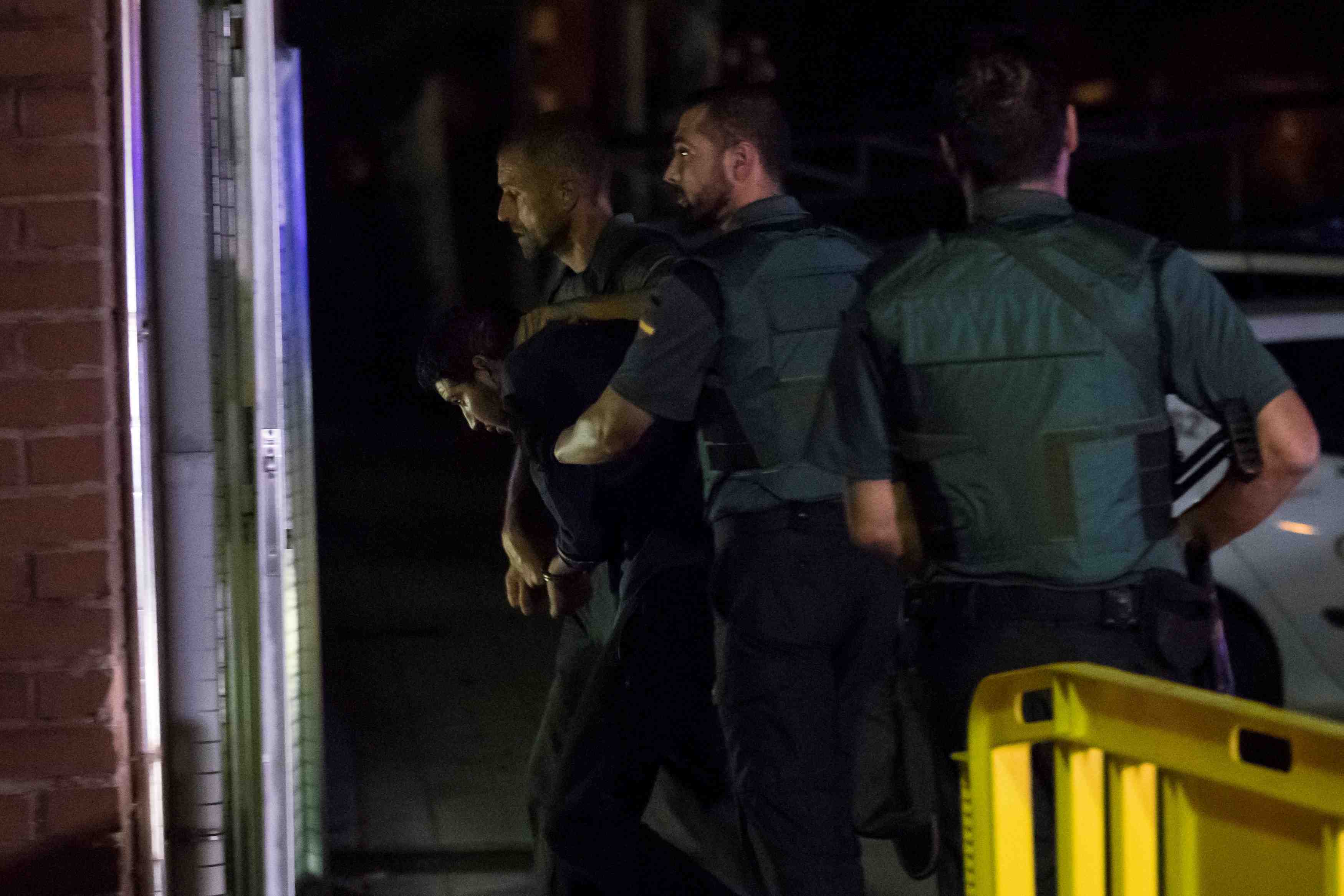 Deux suspects de l'attaque a barcelone incarceres, un autre libere