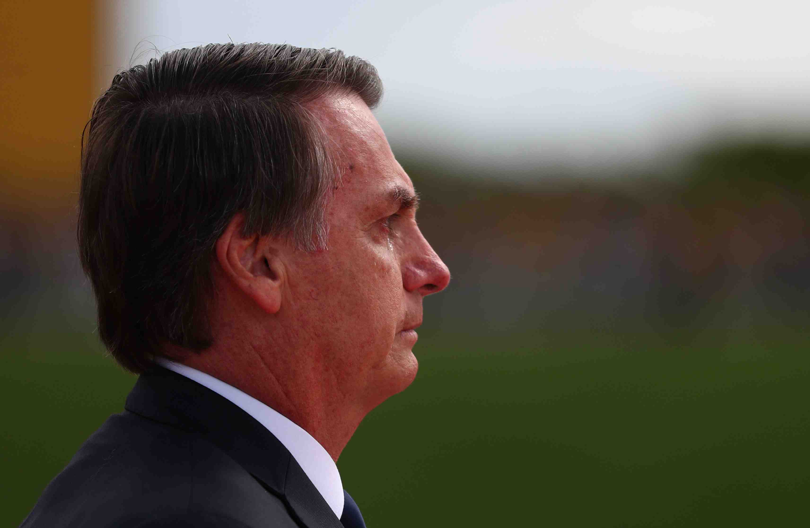 Bresil: le financement des ong strictement encadre, dit bolsonaro