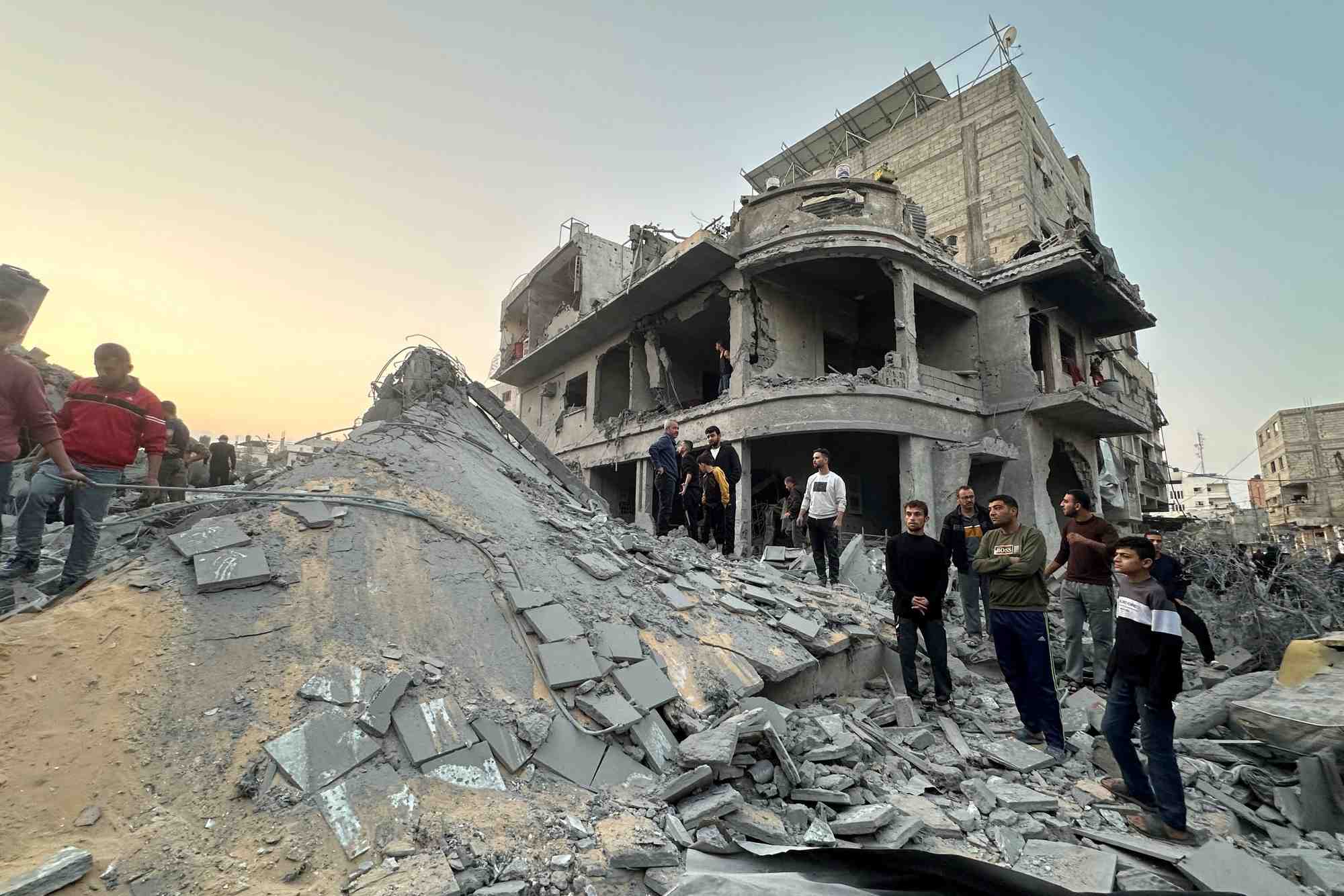 Aftermath of israeli strike on a house in gaza's jabalia