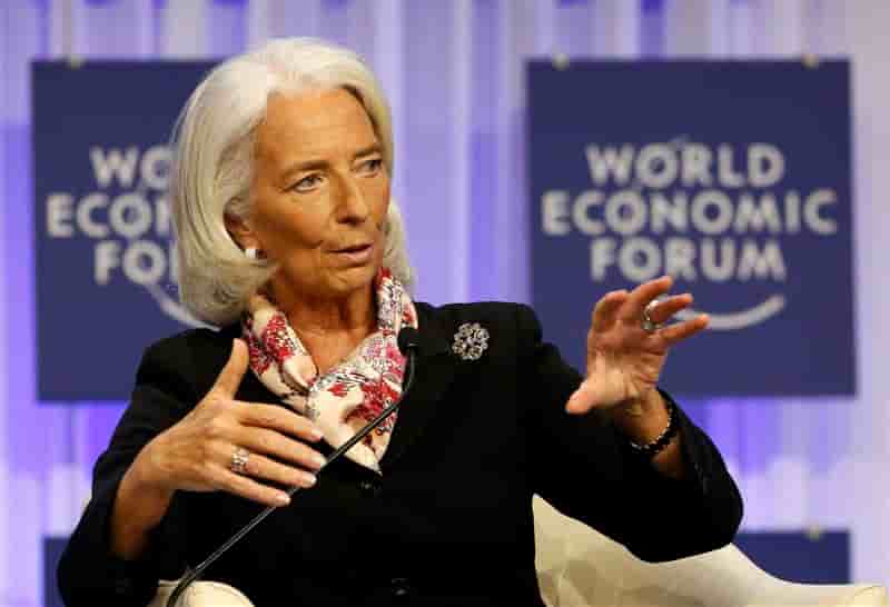 La zone euro sous le risque potentiel de la déflation, dit Lagarde