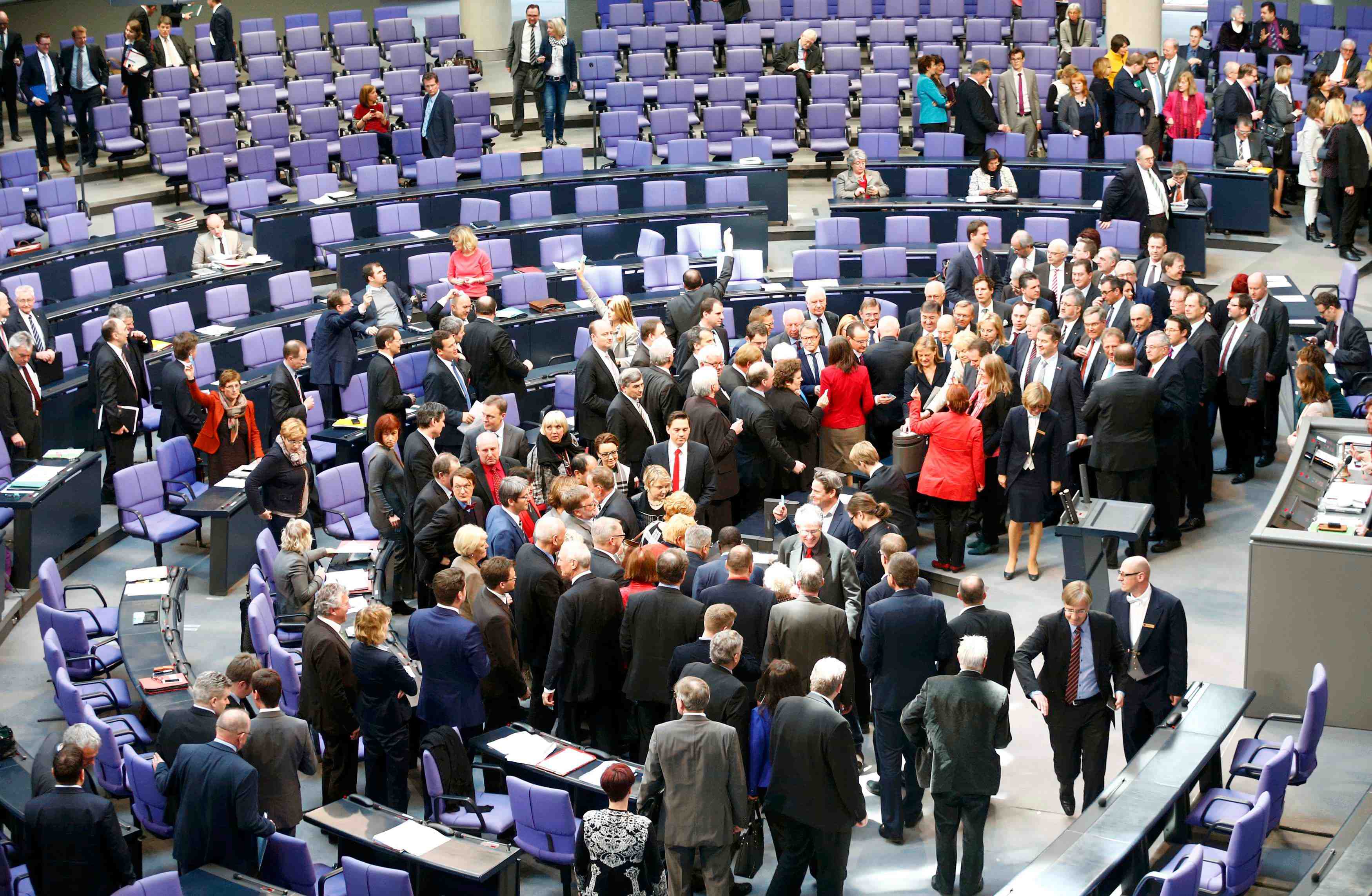 Le bundestag approuve la prolongation de l'aide a la grece