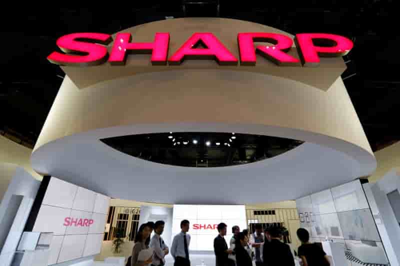Sharp prevoit un retour aux benefices cette annee