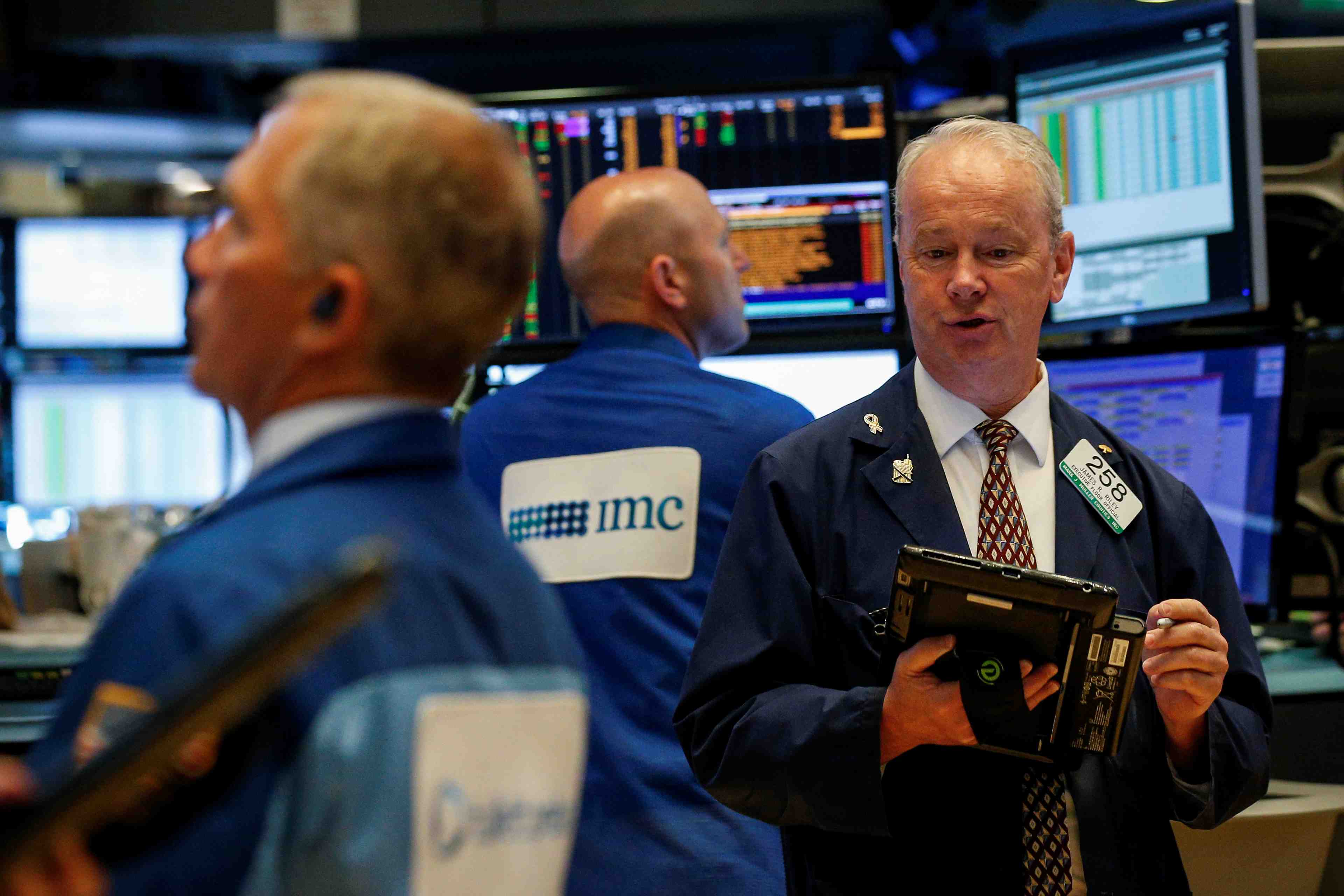 La bourse de new york termine dans le desordre