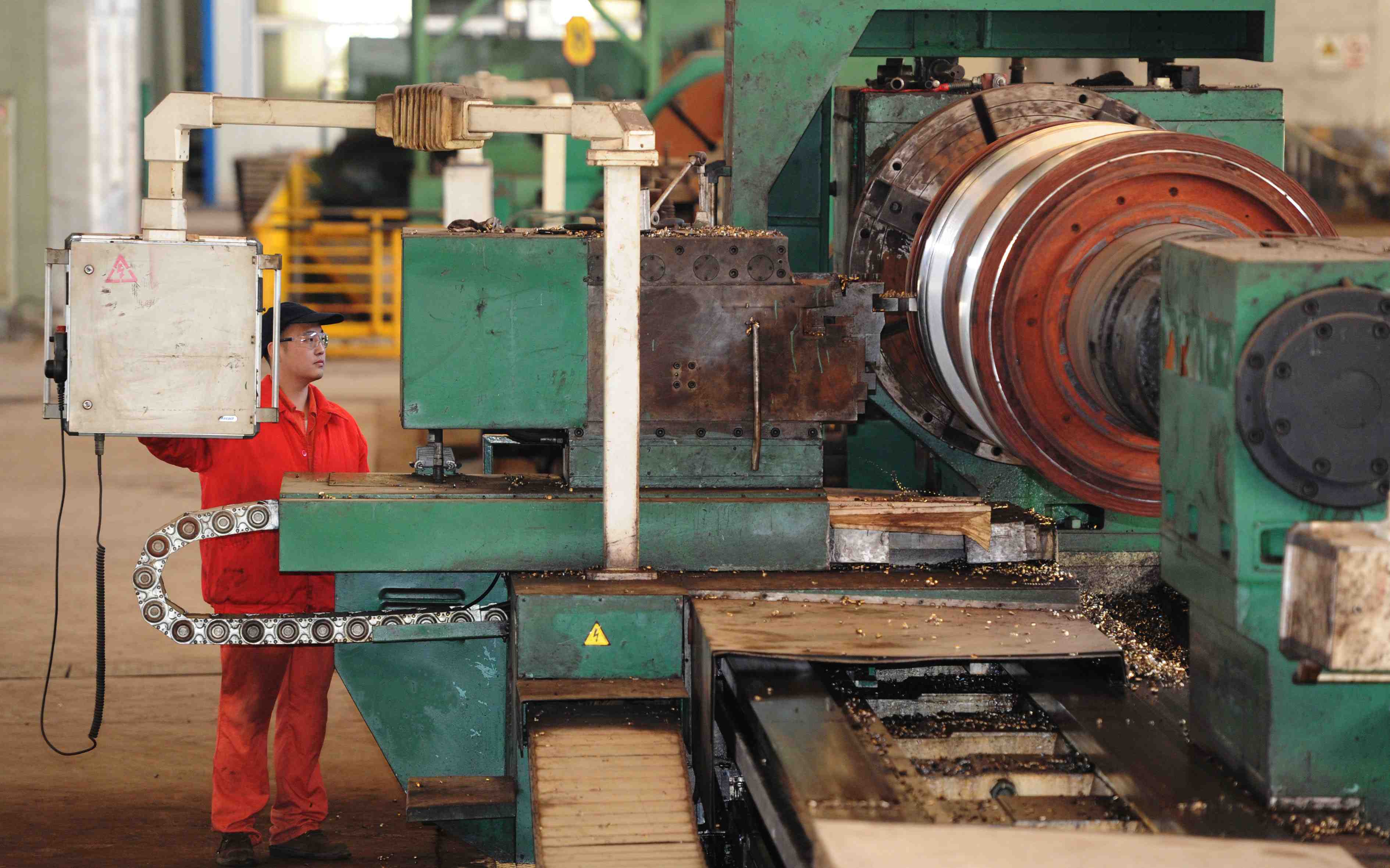 Chine: l'activite manufacturiere rebondit a peine