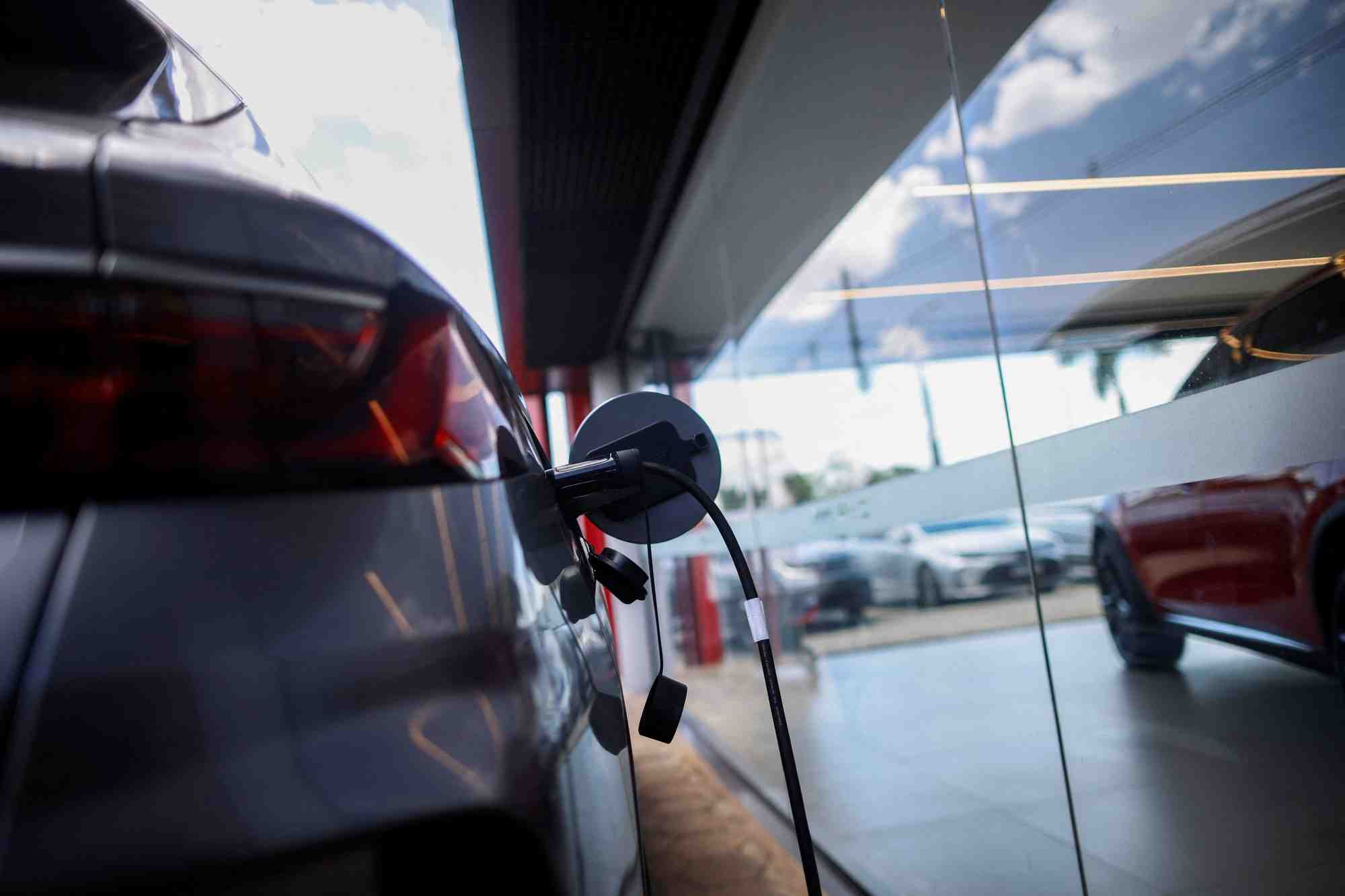 Un concessionnaire de vehicules electriques byd