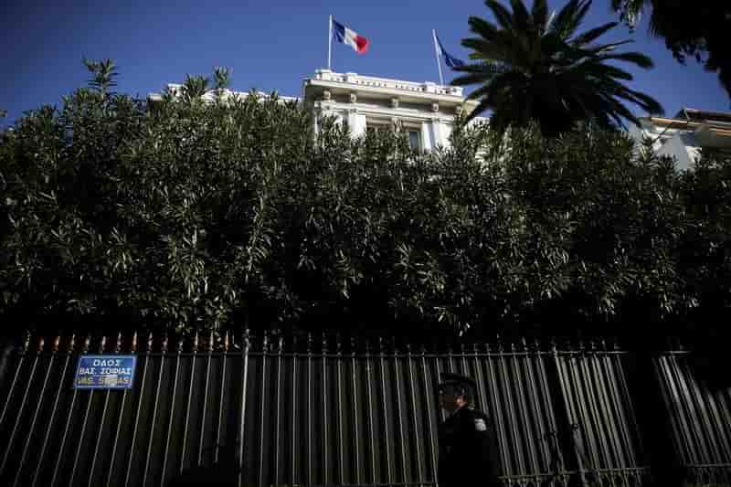 La fin du quinquennat lance la valse des ambassadeurs