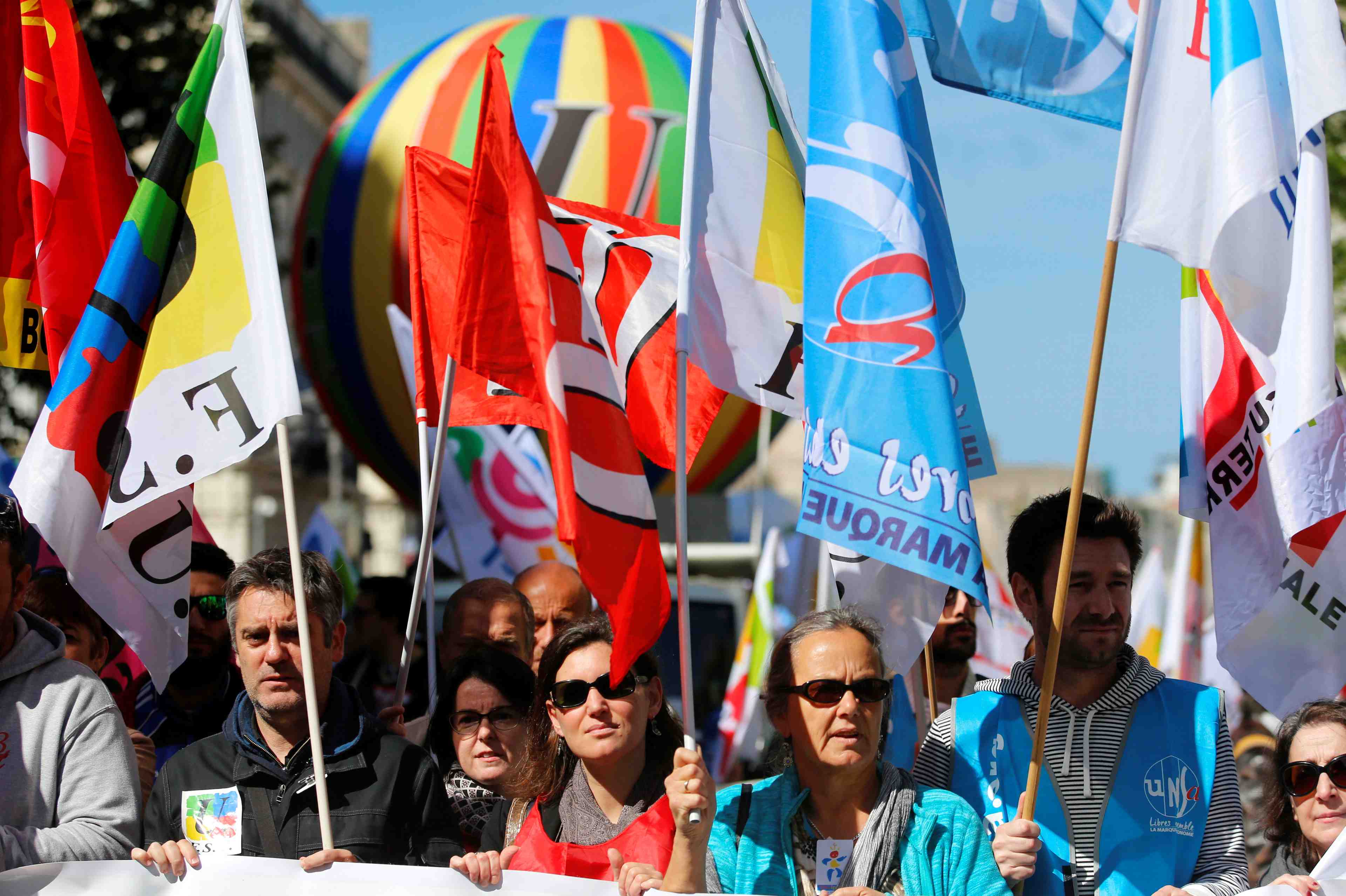 Les syndicats de fonctionnaires dans la rue contre le gouvernement