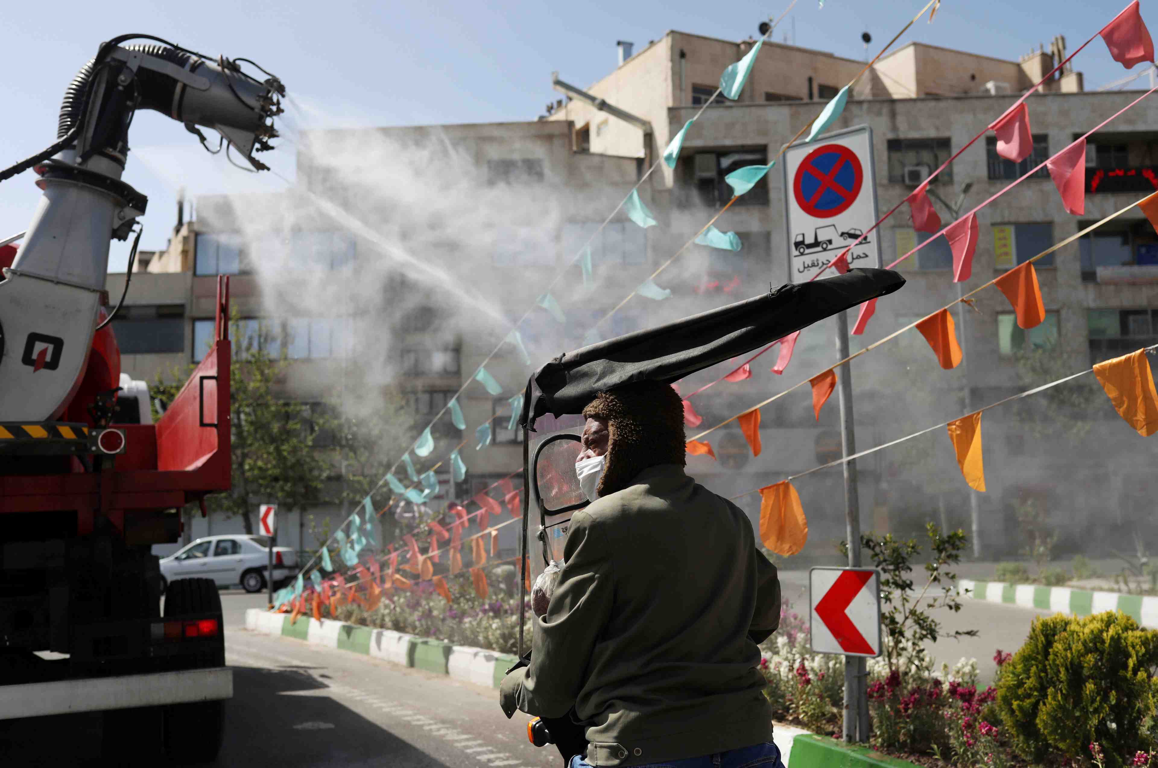 Coronavirus: le bilan en iran s'alourdit de 94 morts a 4.777 deces