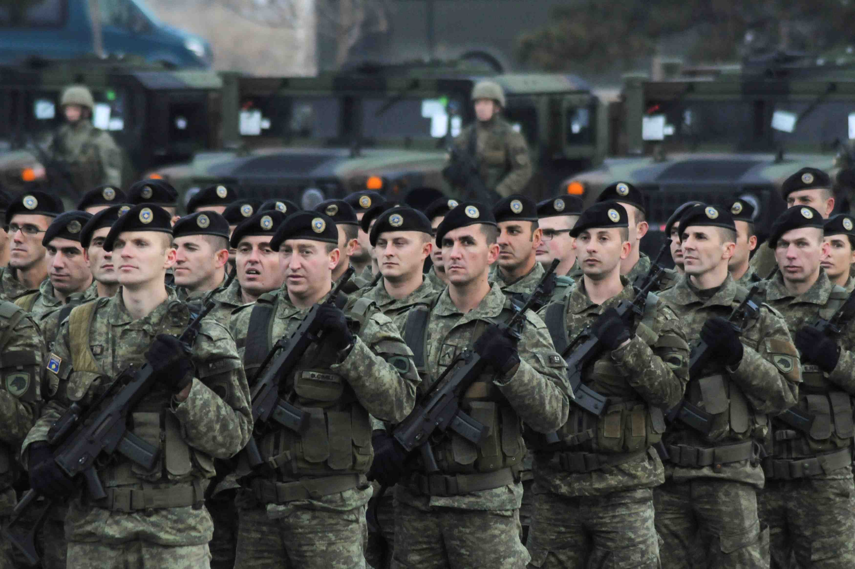 Le parlement du kosovo approuve la creation d'une armee nationale