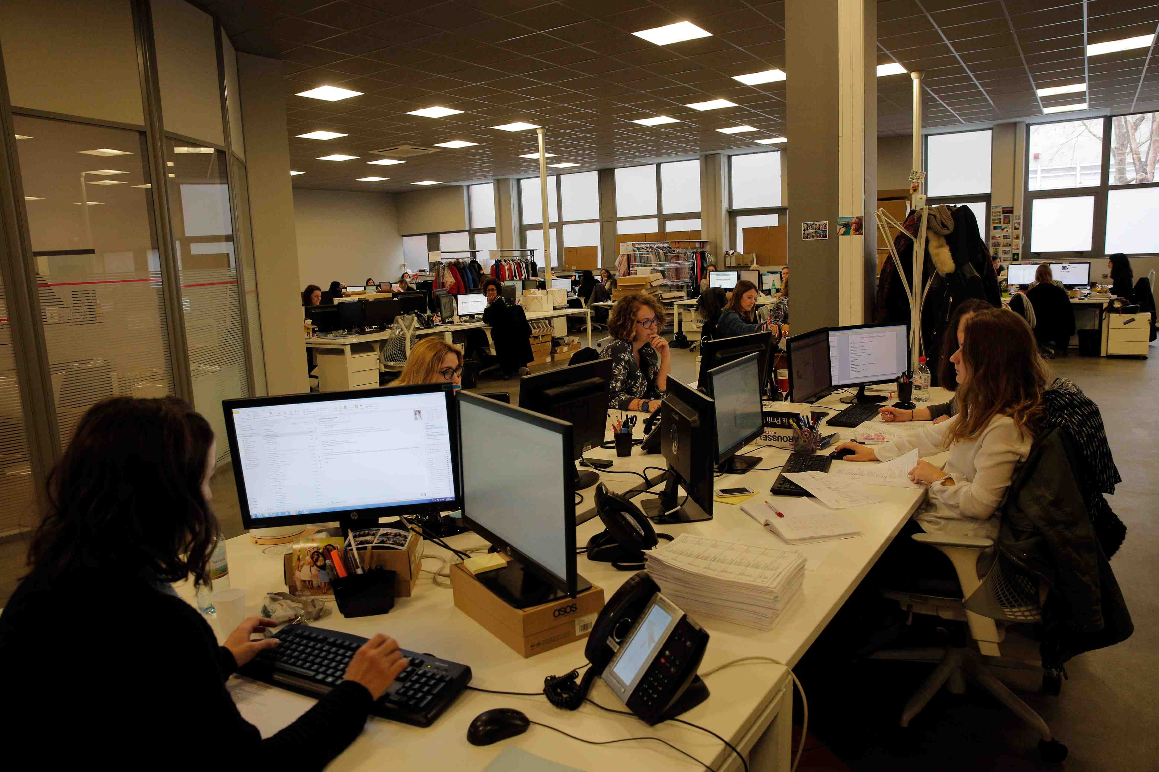 L'emploi salarie prive en hausse de 0,1% au 4e trimestre