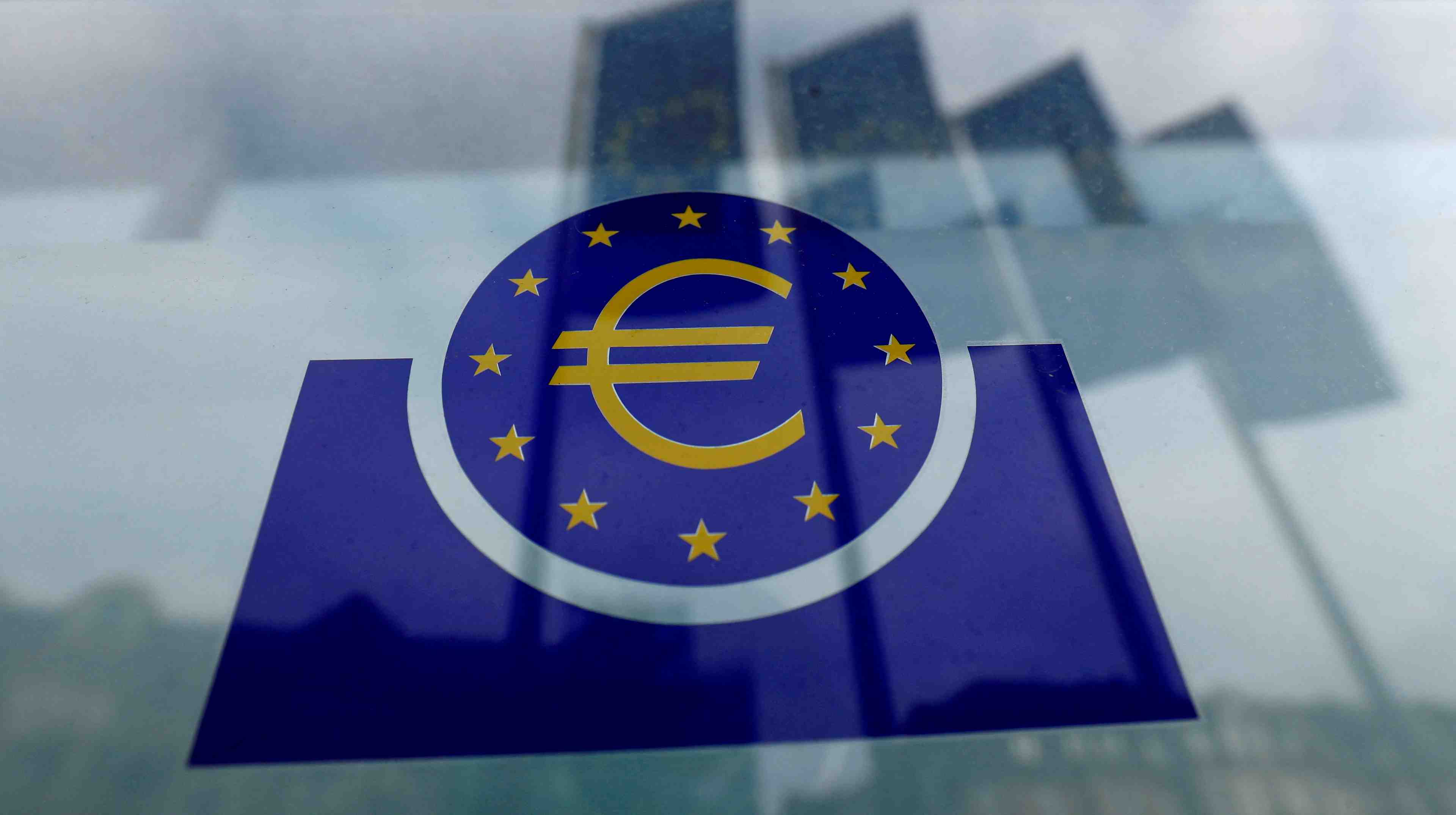 Les banques d'investissement relevent leurs perspectives sur les taux de la bce
