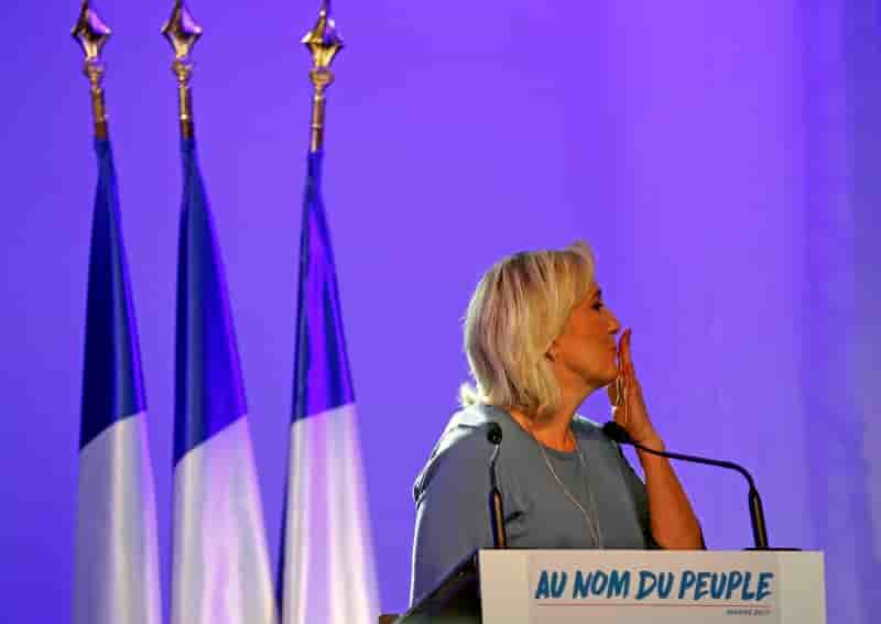 Marine le pen se veut la "candidate du peuple"