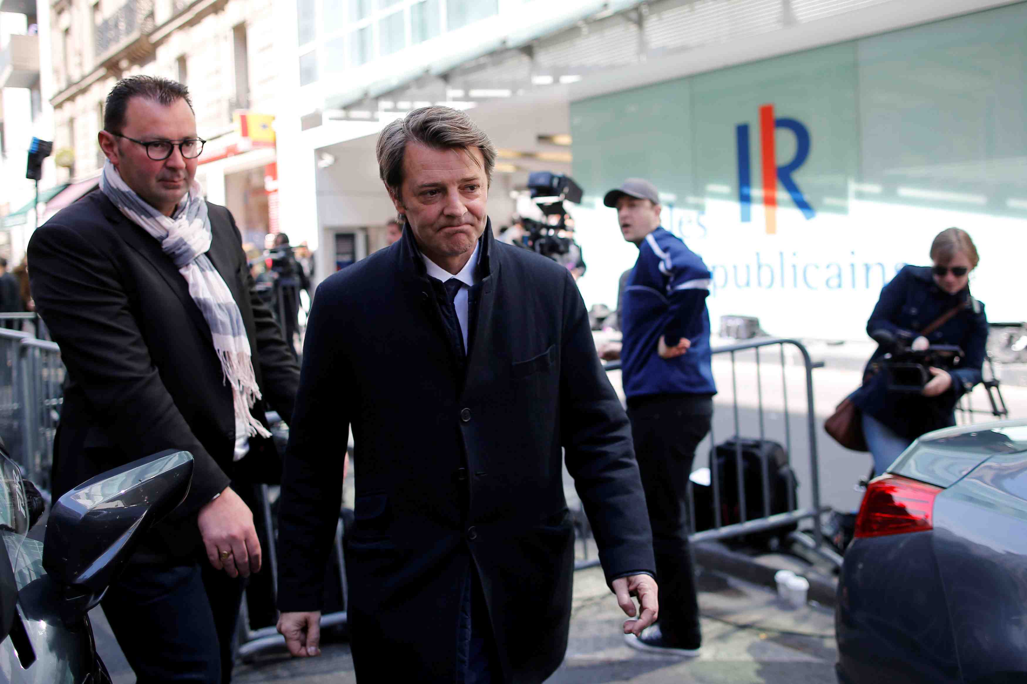 Baroin tente de rearmer la droite pour une alternance "franche"