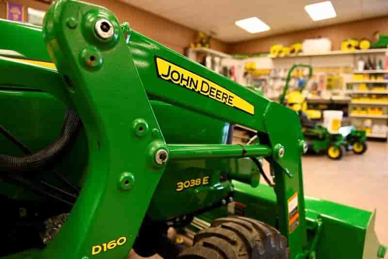 Deere bat le consensus de benefice