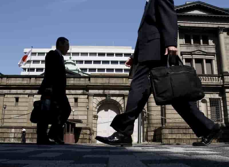 La banque du japon confortee dans l'abandon du calendrier d'inflation