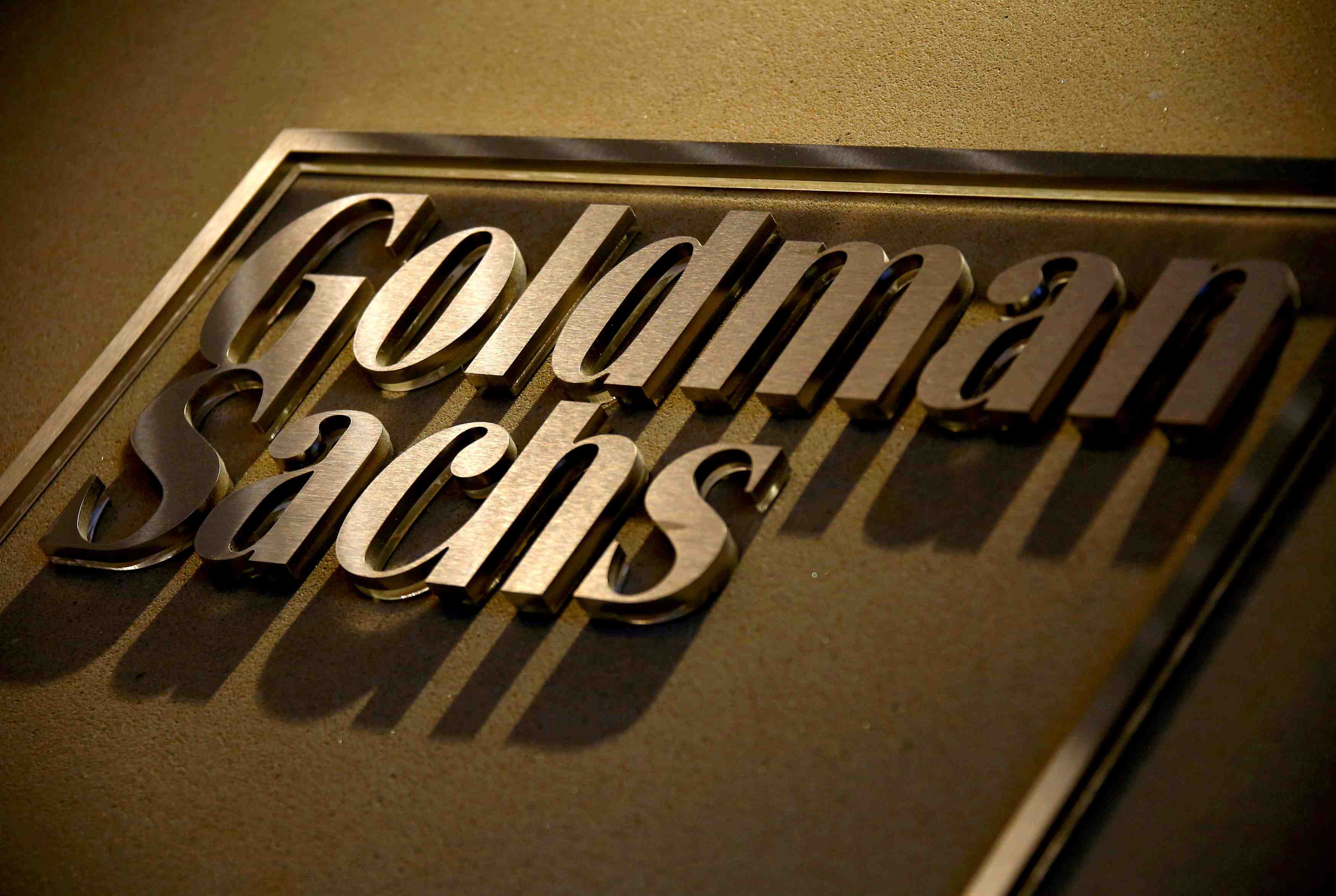 Goldman sachs veut investir 10 milliards de dollars sur 10 ans pour soutenir les femmes noires