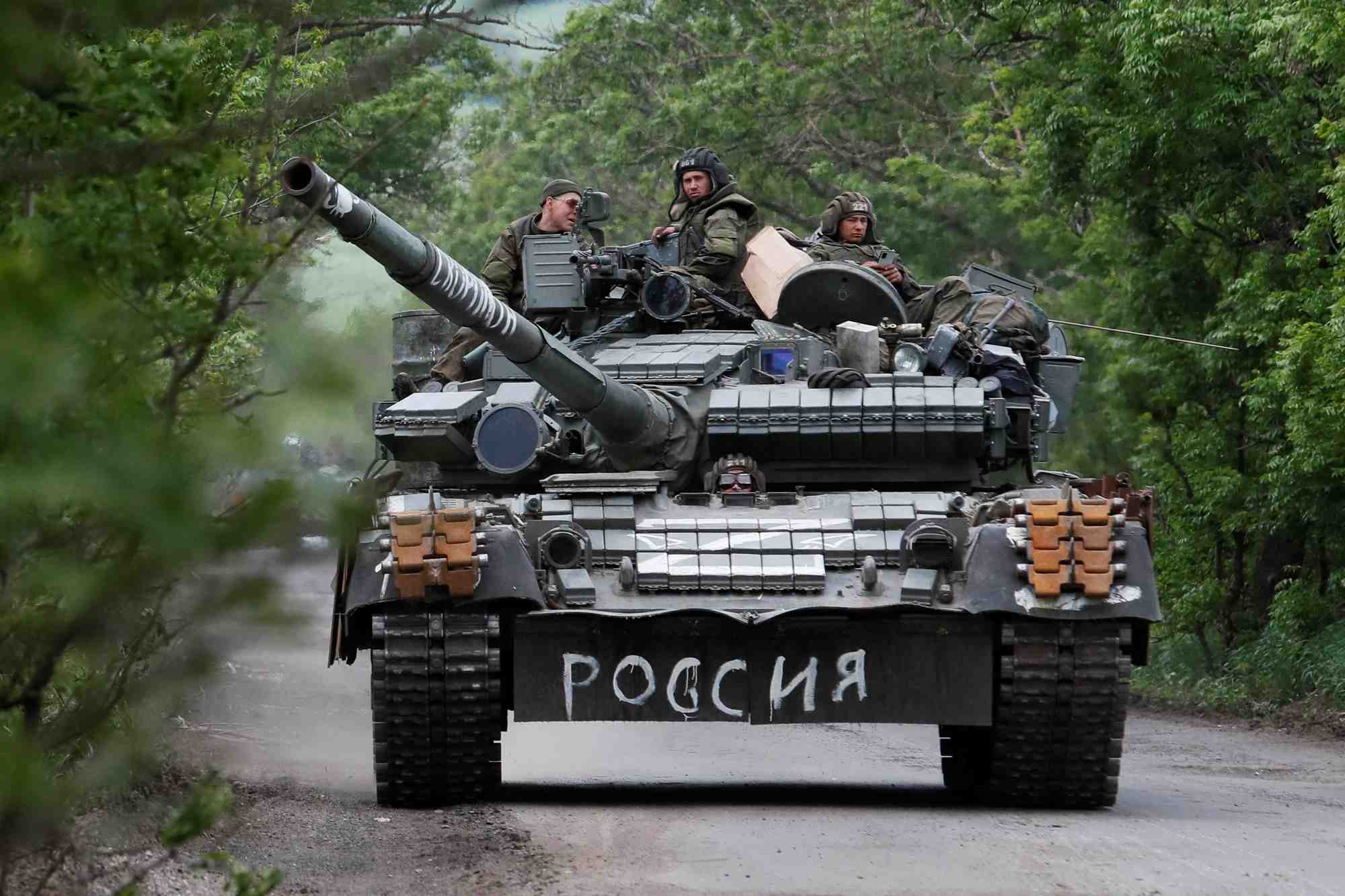 L'armee russe lance un assaut total contre sievierodonetsk