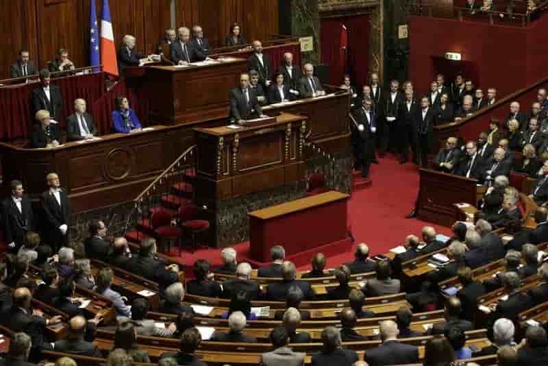 Le gouvernement definit le perimetre de projet de reforme constitutionnelle