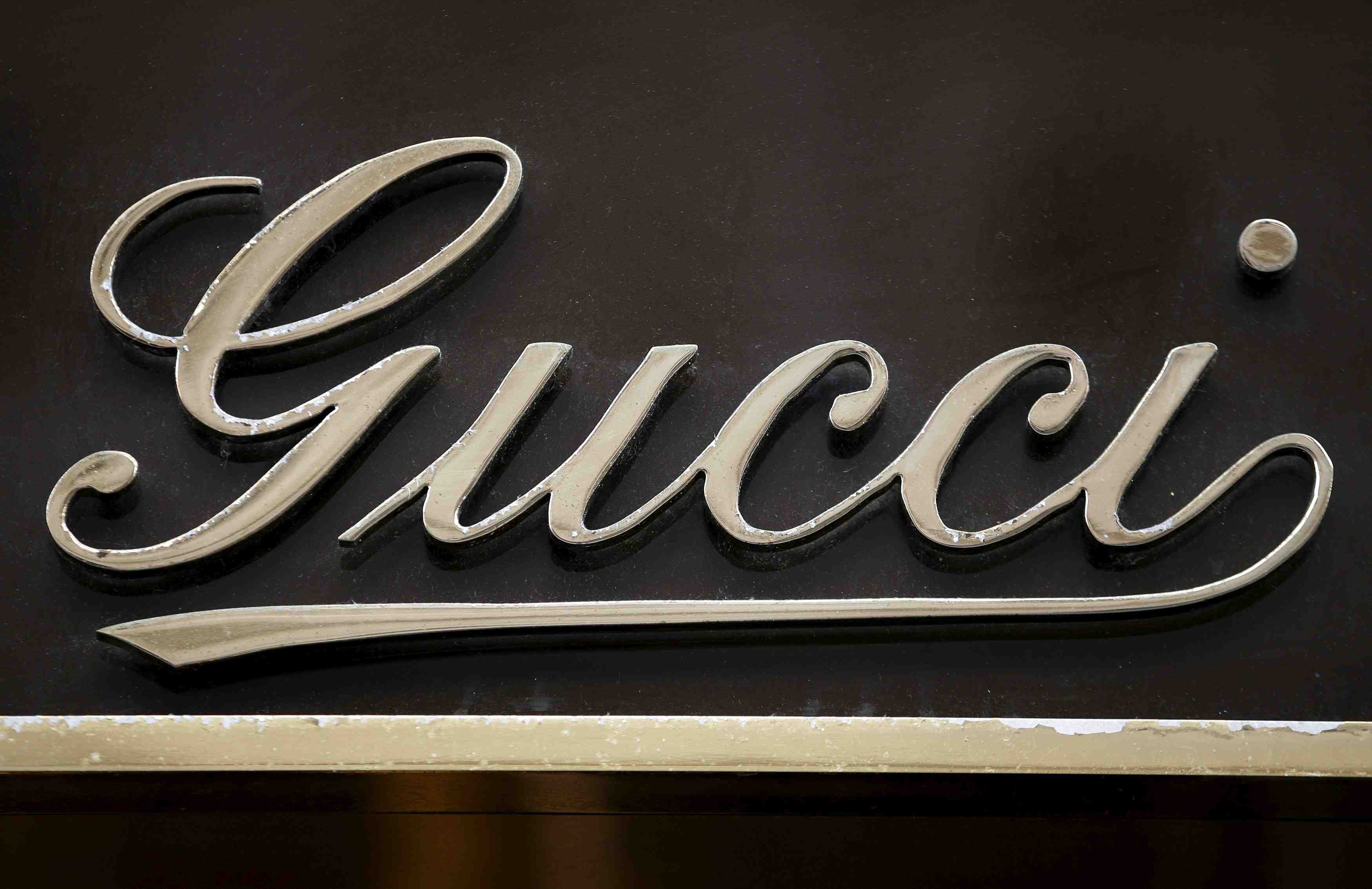 Le ca de kering marque par le ralentissement de gucci