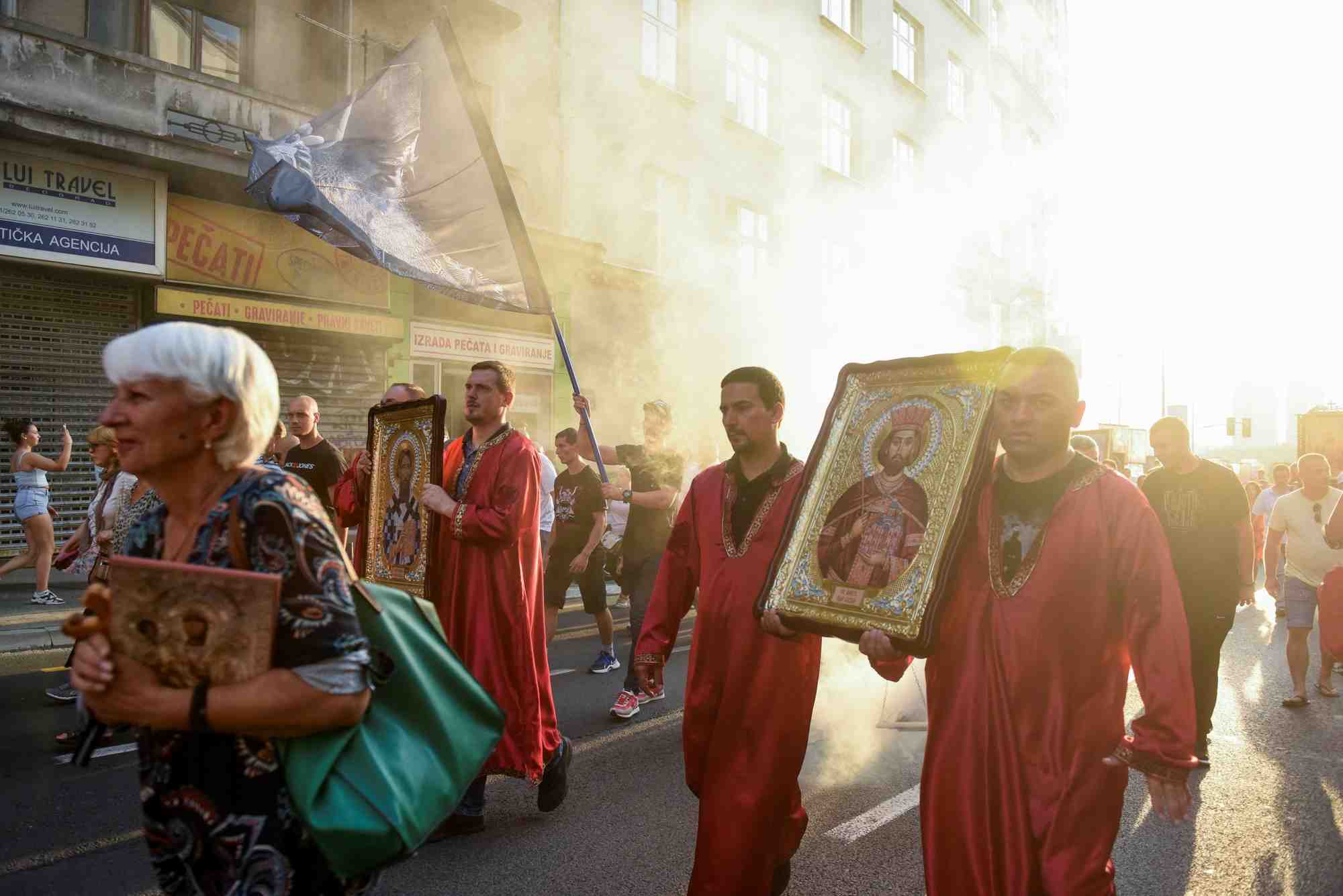 Manifestation contre l'europride a belgrade