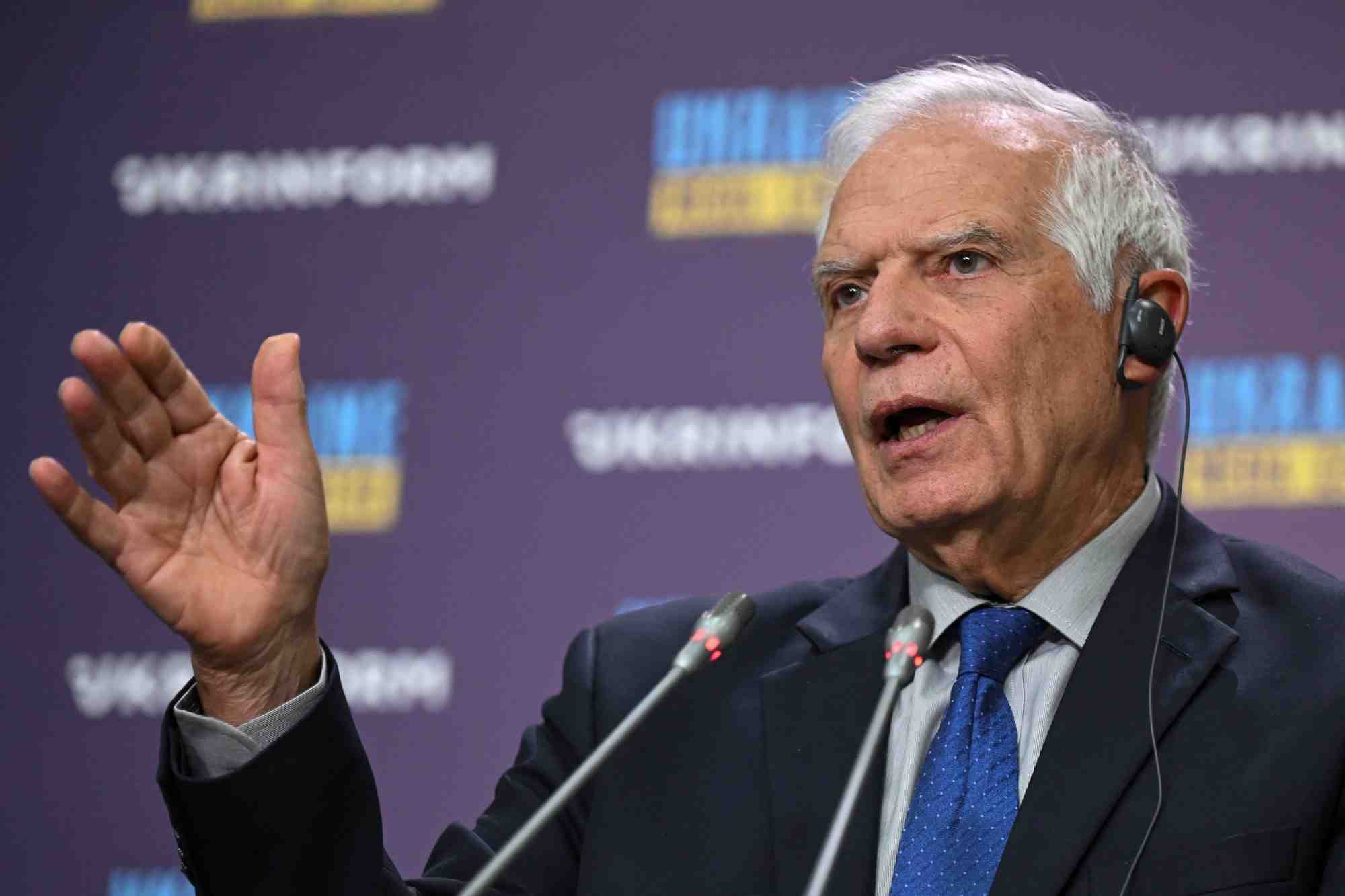 Le chef de la politique etrangere de l'ue, josep borrell, donne une conference de presse a kyiv