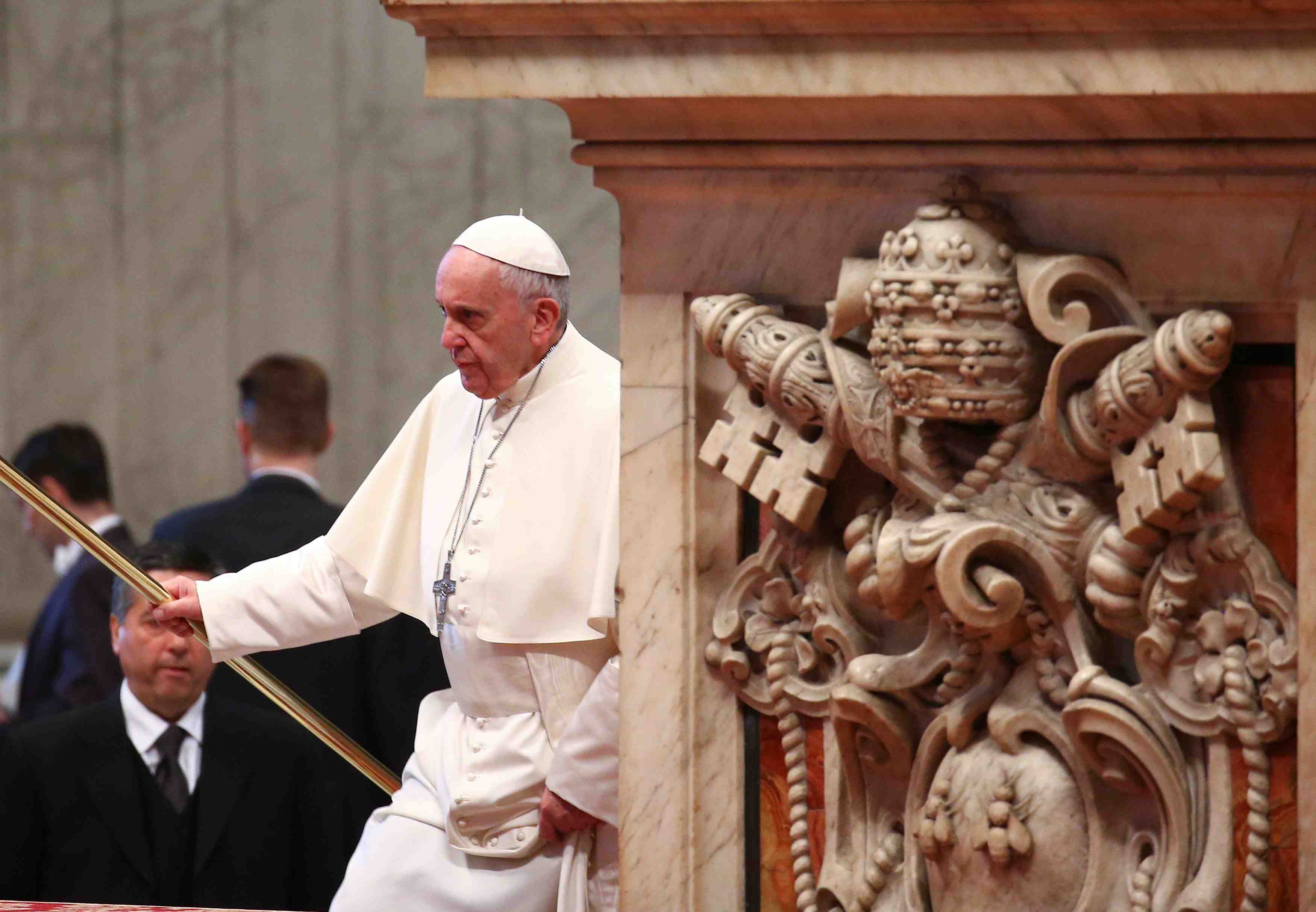 Des femmes appellent l'eglise catholique a abattre les "murs de la misogynie"